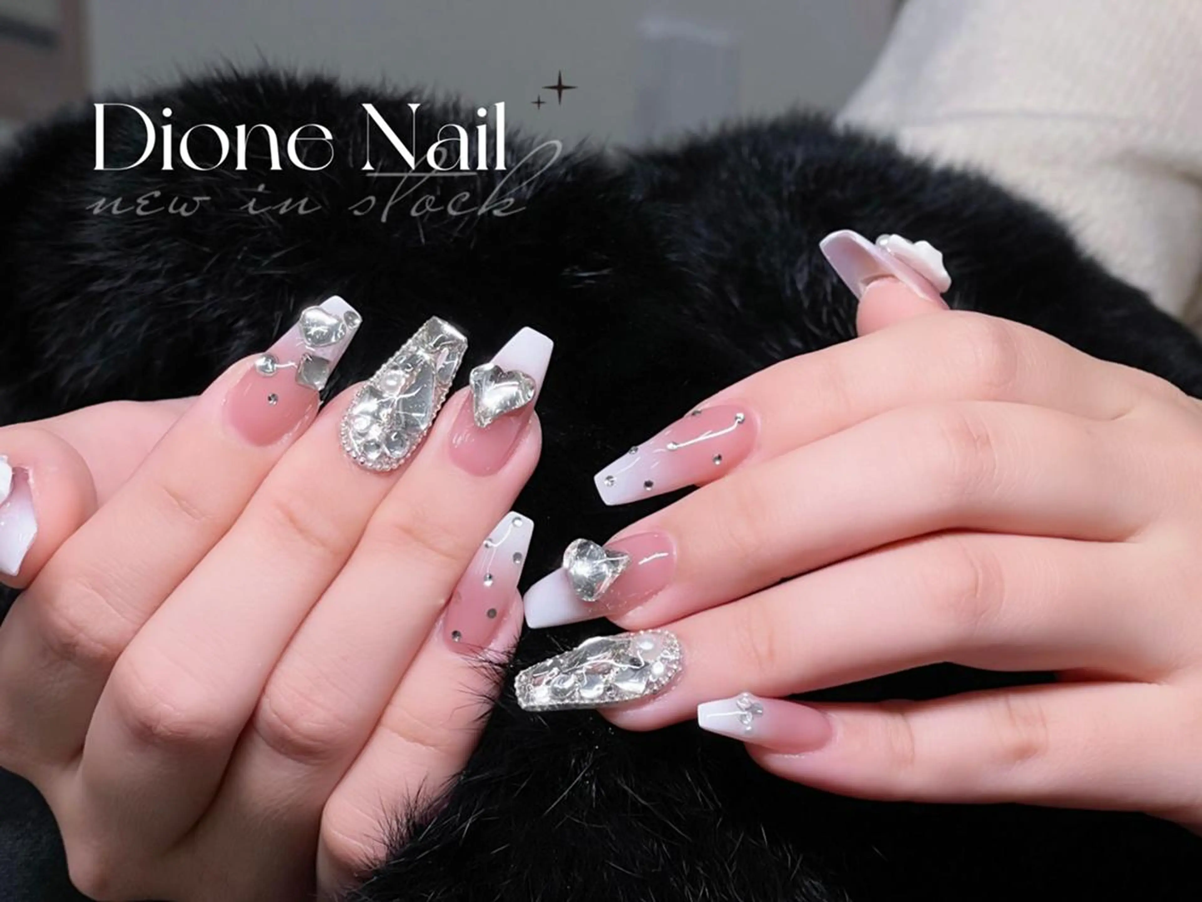 ネイル Dione ネイル専門店のネイルデザイン