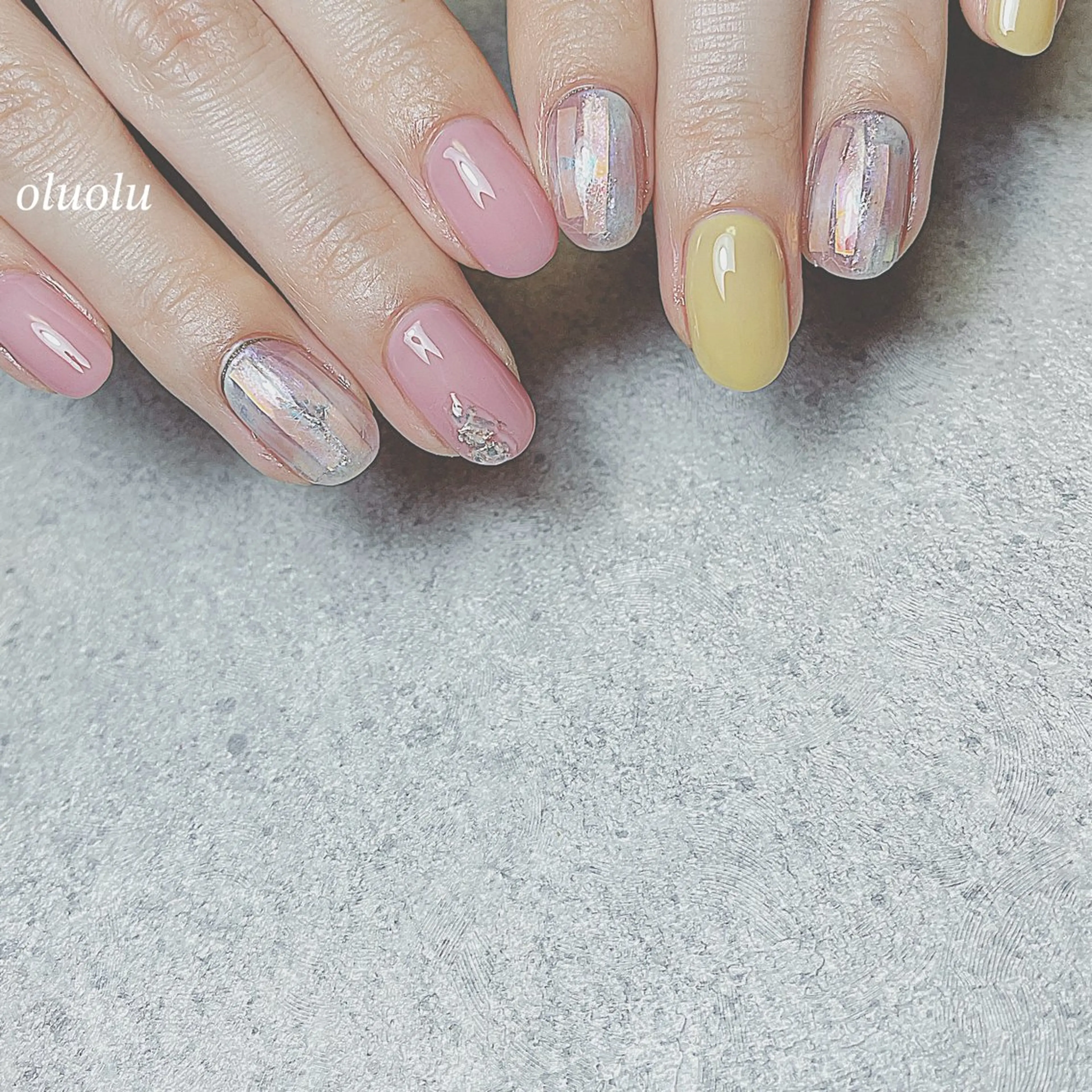 ネイル アートネイル オーロラネイル フットネイル キラキラネイル ニュアンスネイル ハンドネイル 大村 紬華のネイルデザイン