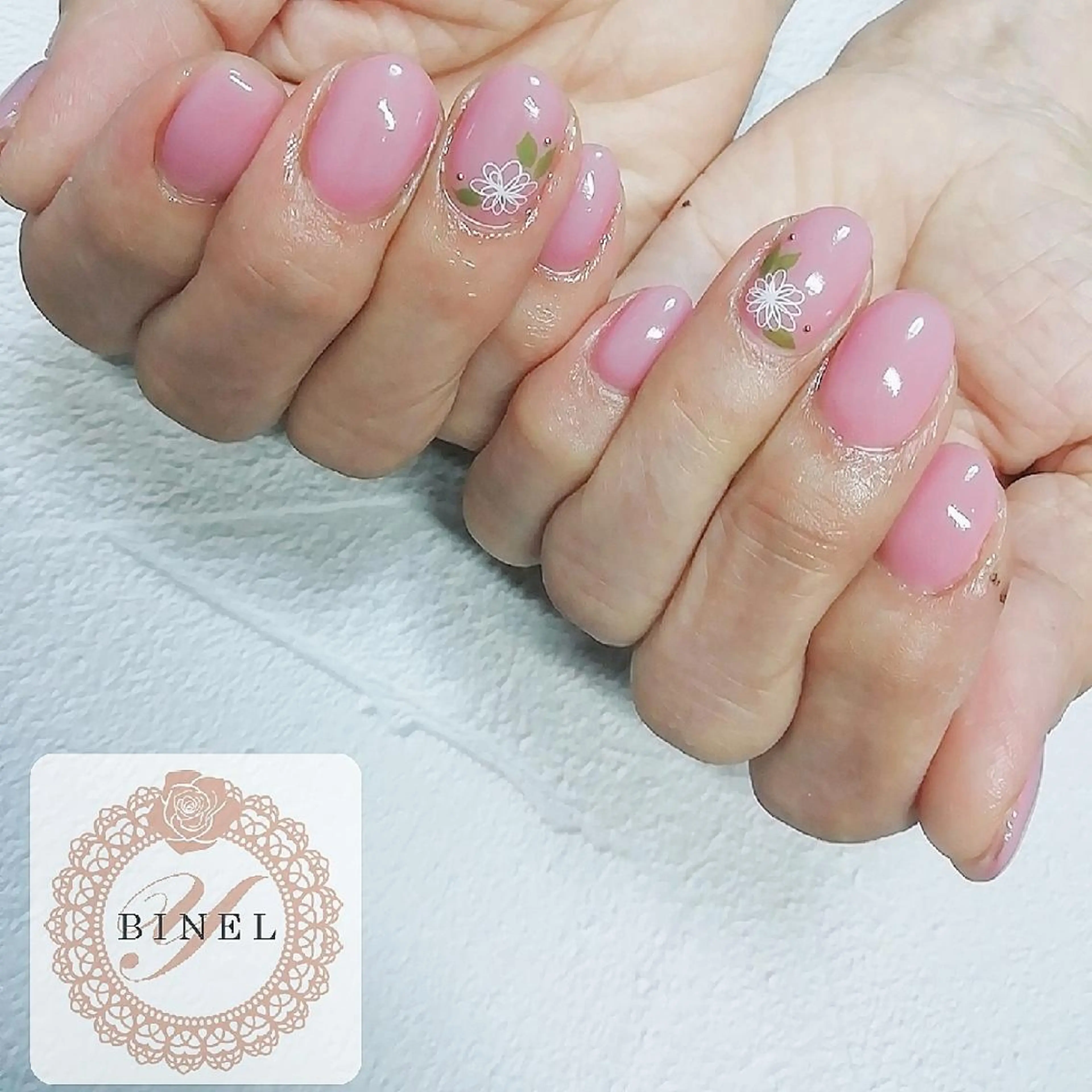 ネイル 春ネイル ハンドネイル Nail Salon Y.BINELのネイルデザイン