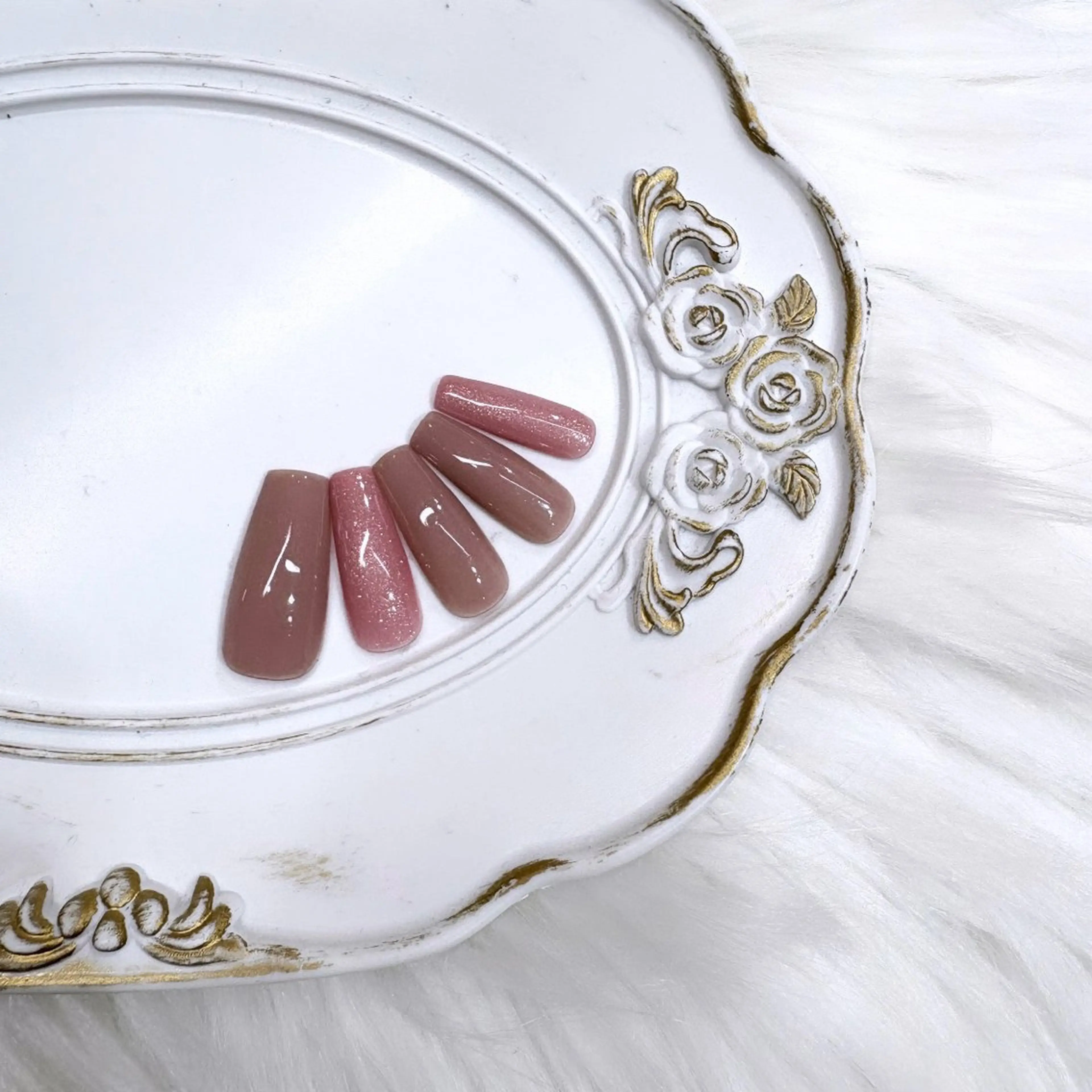 ネイル ワンカラーネイル エリクサーネイル池袋店所属・エリクサーネイル池袋 師井のネイルデザイン