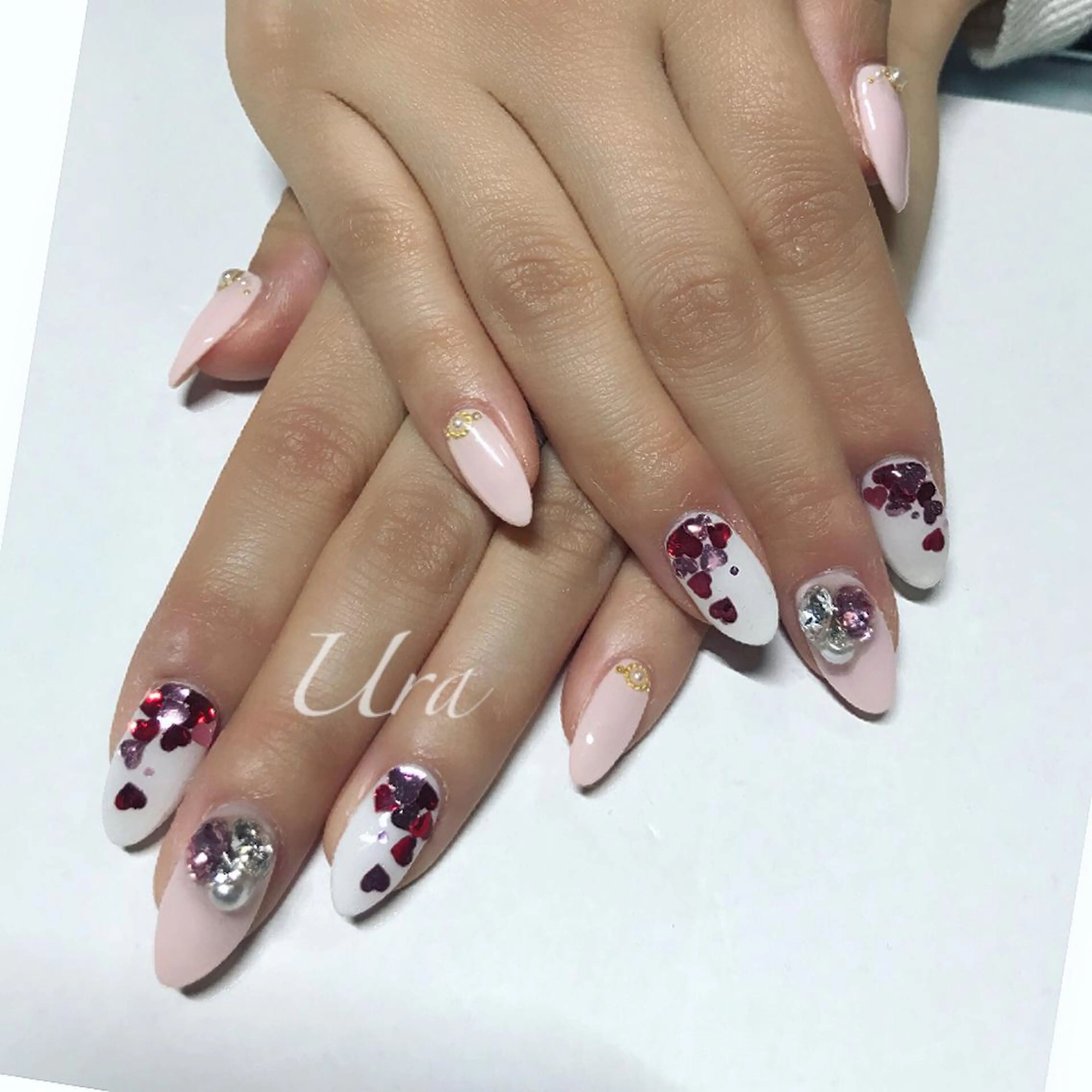 ネイル ハート UrakoNail 《nail》のネイルデザイン