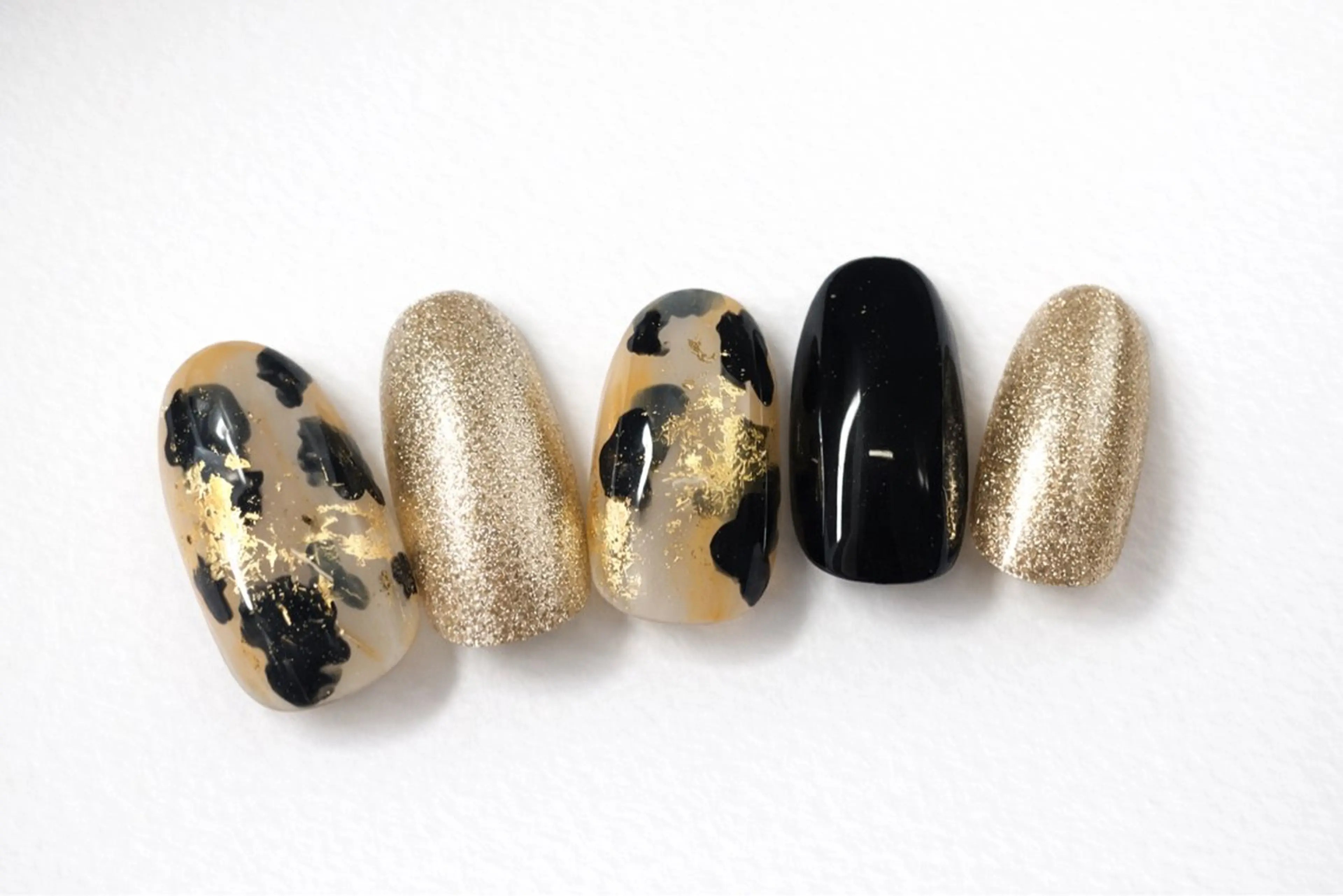 ショート ハンドネイル フットネイル Silent /話さないネイルサロン所属・河島 翼のネイルデザイン