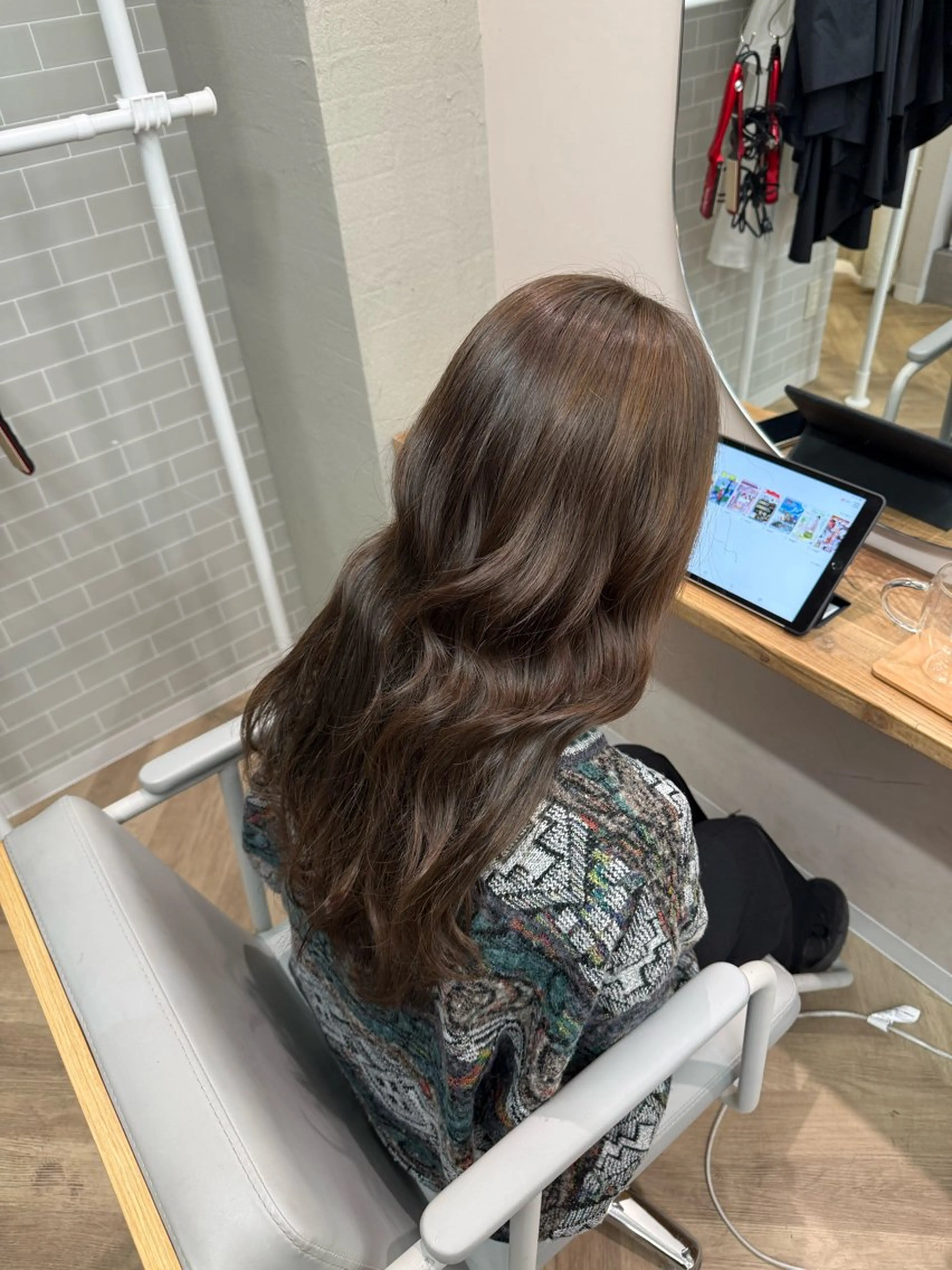 【ミニモ学割】オリーブグレージュ(ブリーチなしダブルカラー)6500円の写真