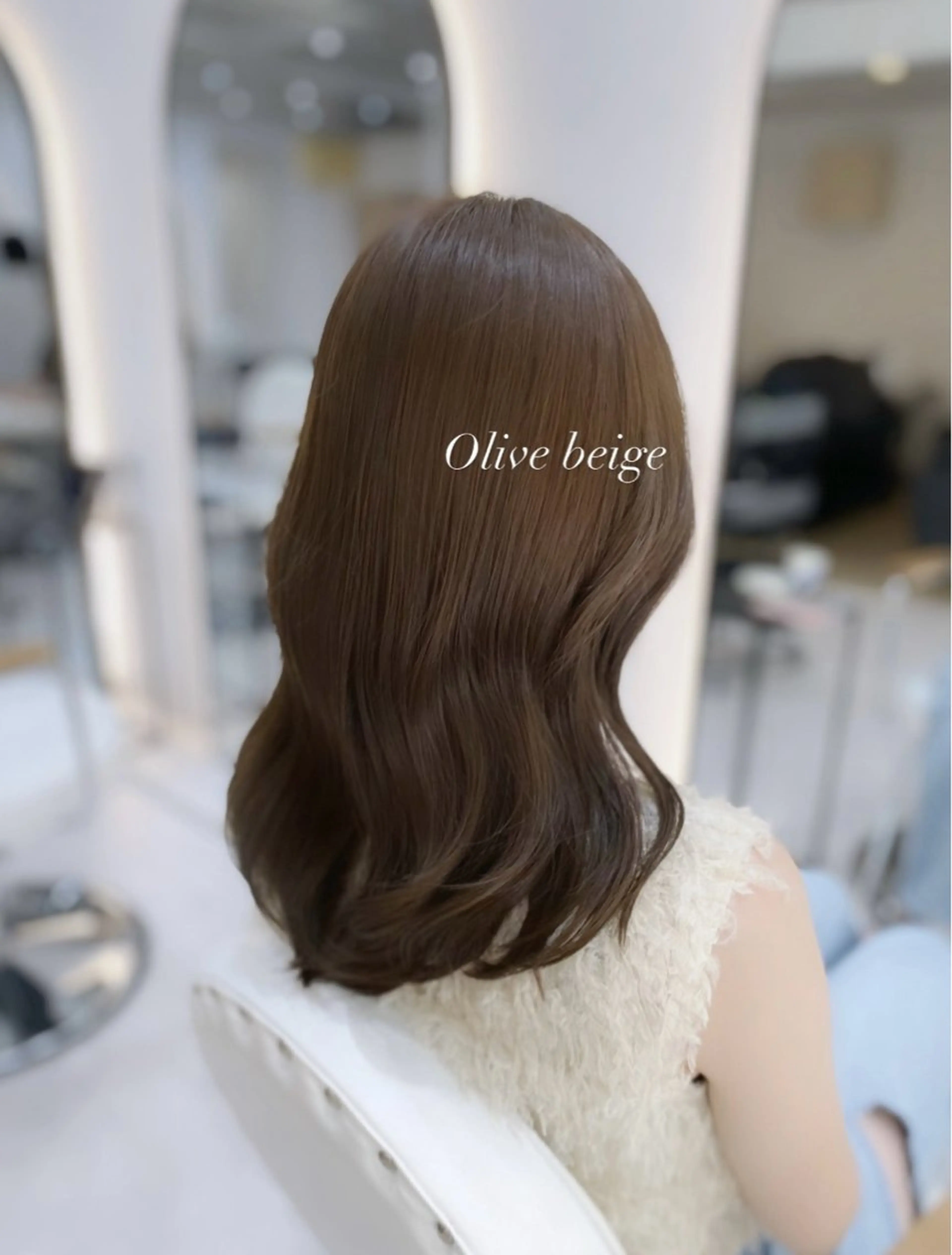 ミディアム カラー ベージュカラー オリーブベージュ ヨシンモリ カット ヘアカラー トリートメント 艶髪・透明感カラー・ 韓国ヘア・Yuriのヘアスタイル