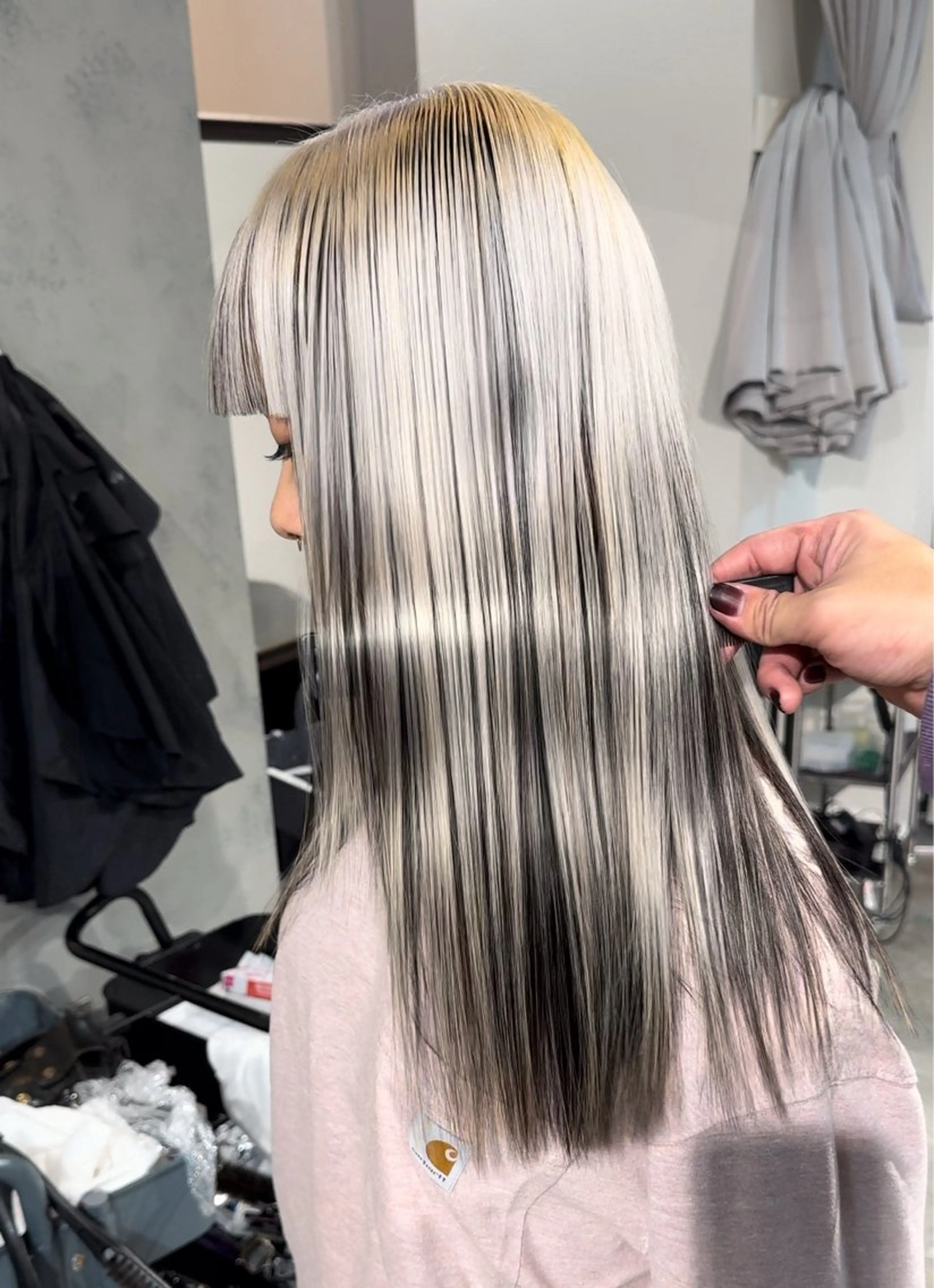 ロング カラー カット ヘアカラー トリートメント ヘアセット 💜ハイトーン💛 マジカルかいちゃんのヘアスタイル