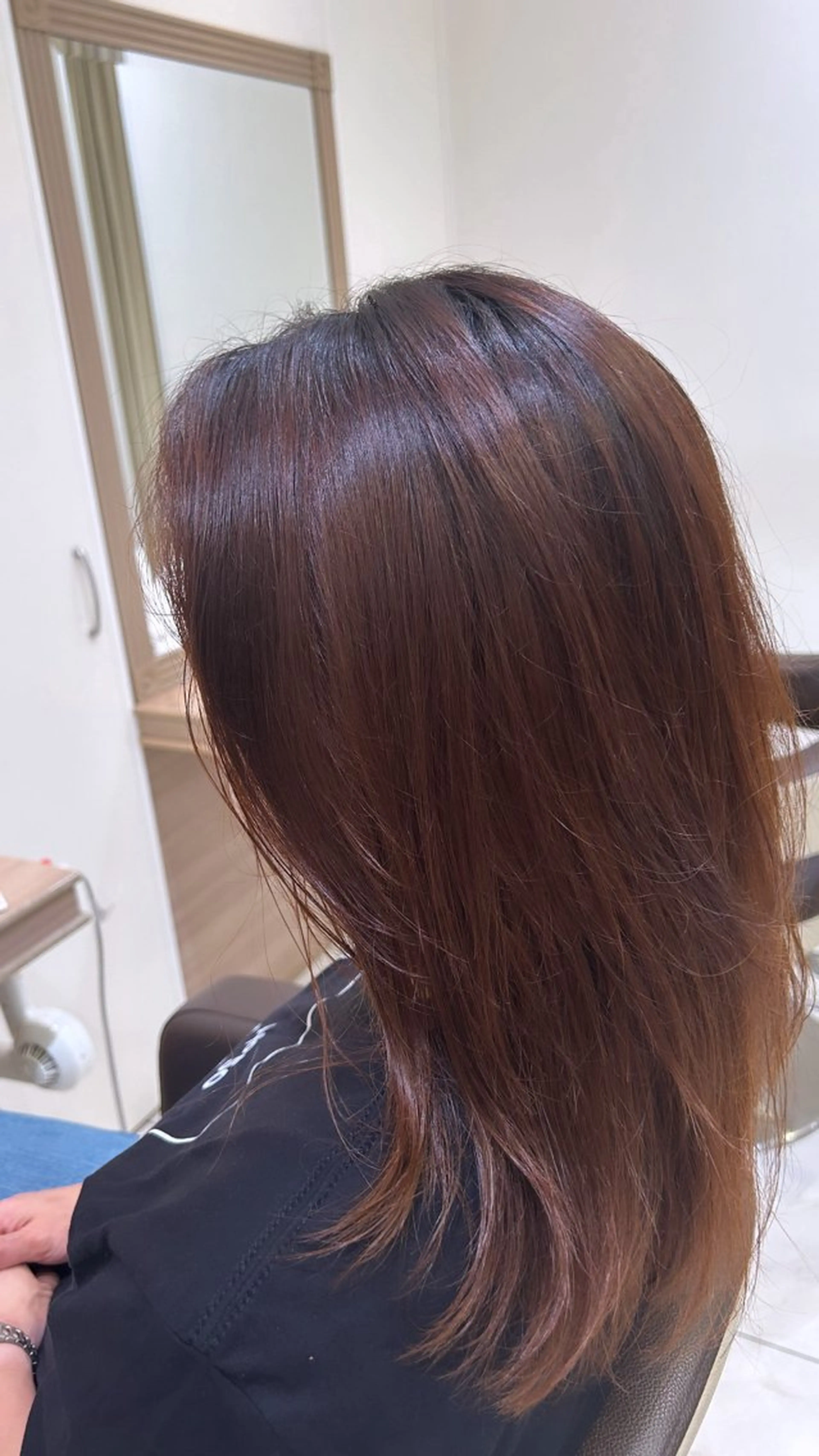 ロング ハイトーン/レイヤー 藤田健太郎のヘアスタイル