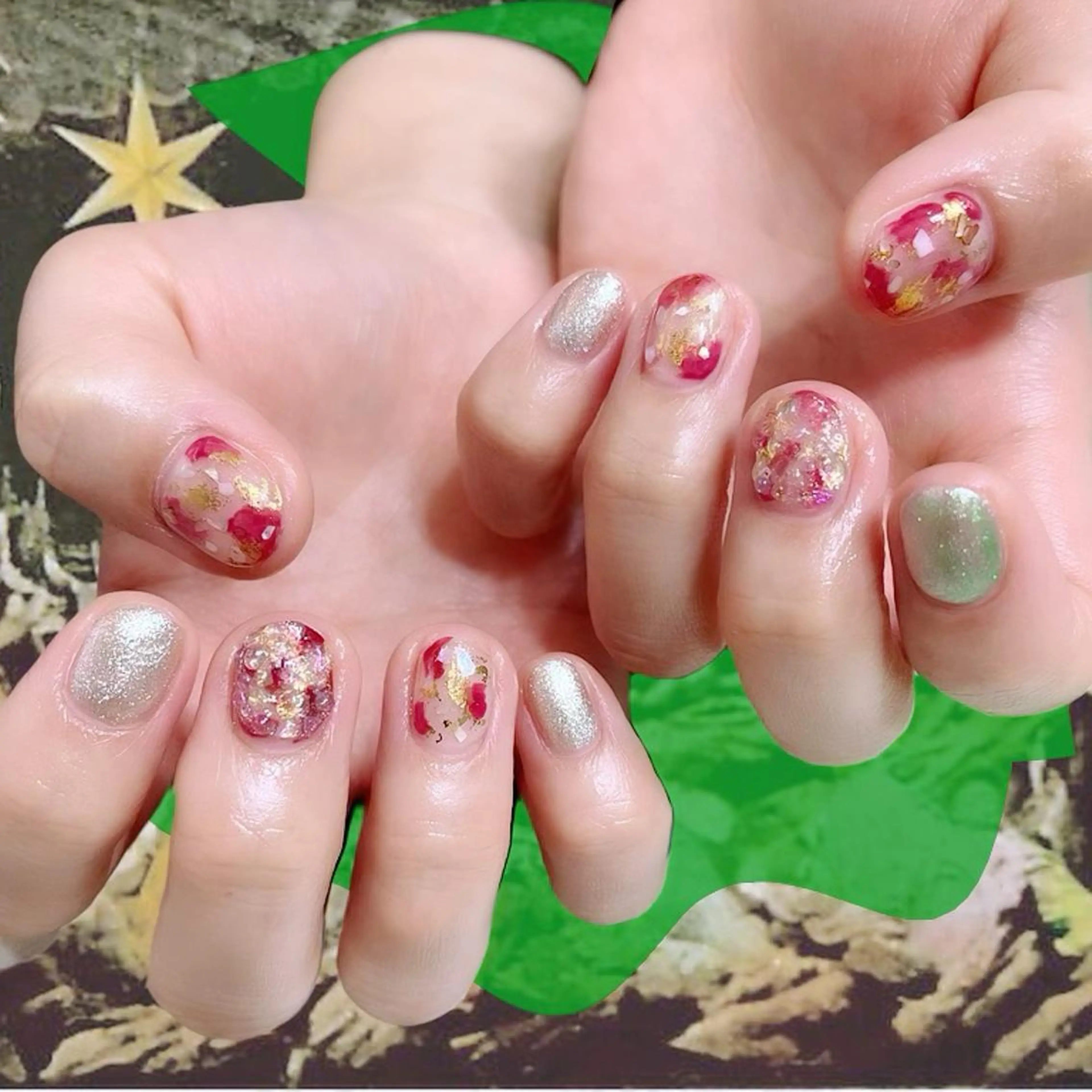 ネイル オーロラネイル 氷ネイル・うるうるネイル 韓国ネイル マグネットネイル ミラーネイル VOLLMOND nailのネイルデザイン