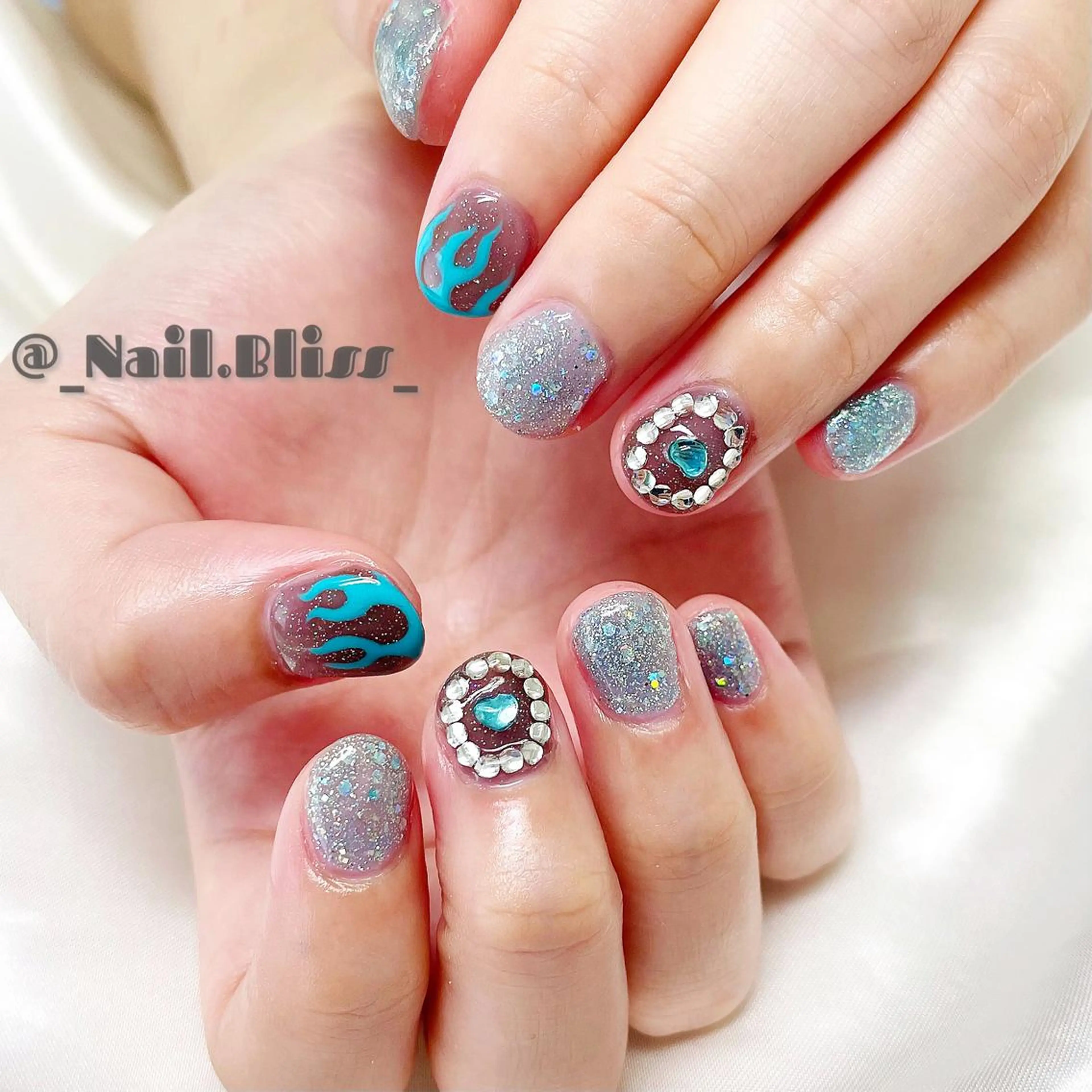 ネイル ハンドネイル NAIL BLISSのネイルデザイン