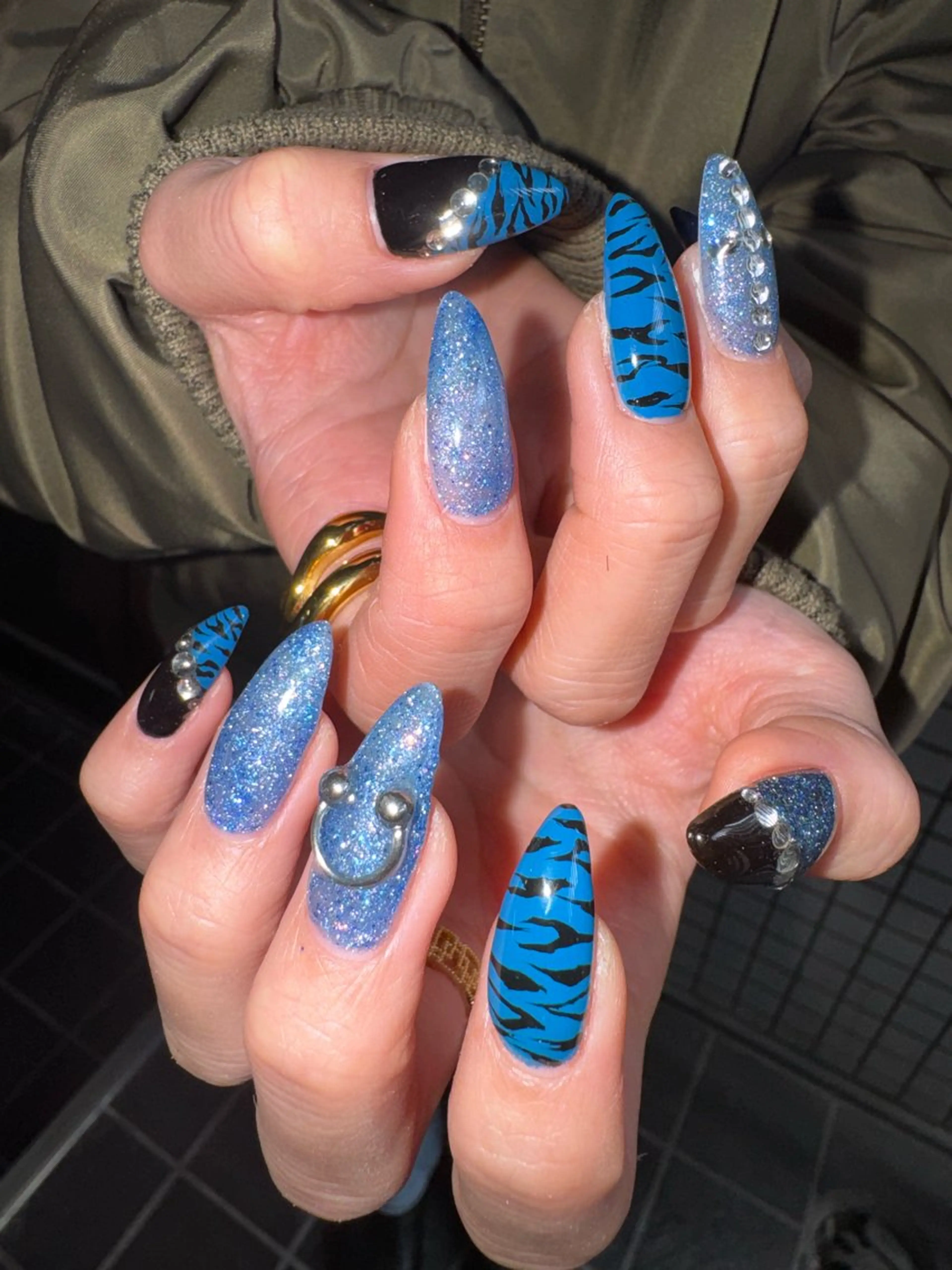 ネイル ハンドネイル フットネイル MITSUKI🪡 海外/個性派/ロングのネイルデザイン