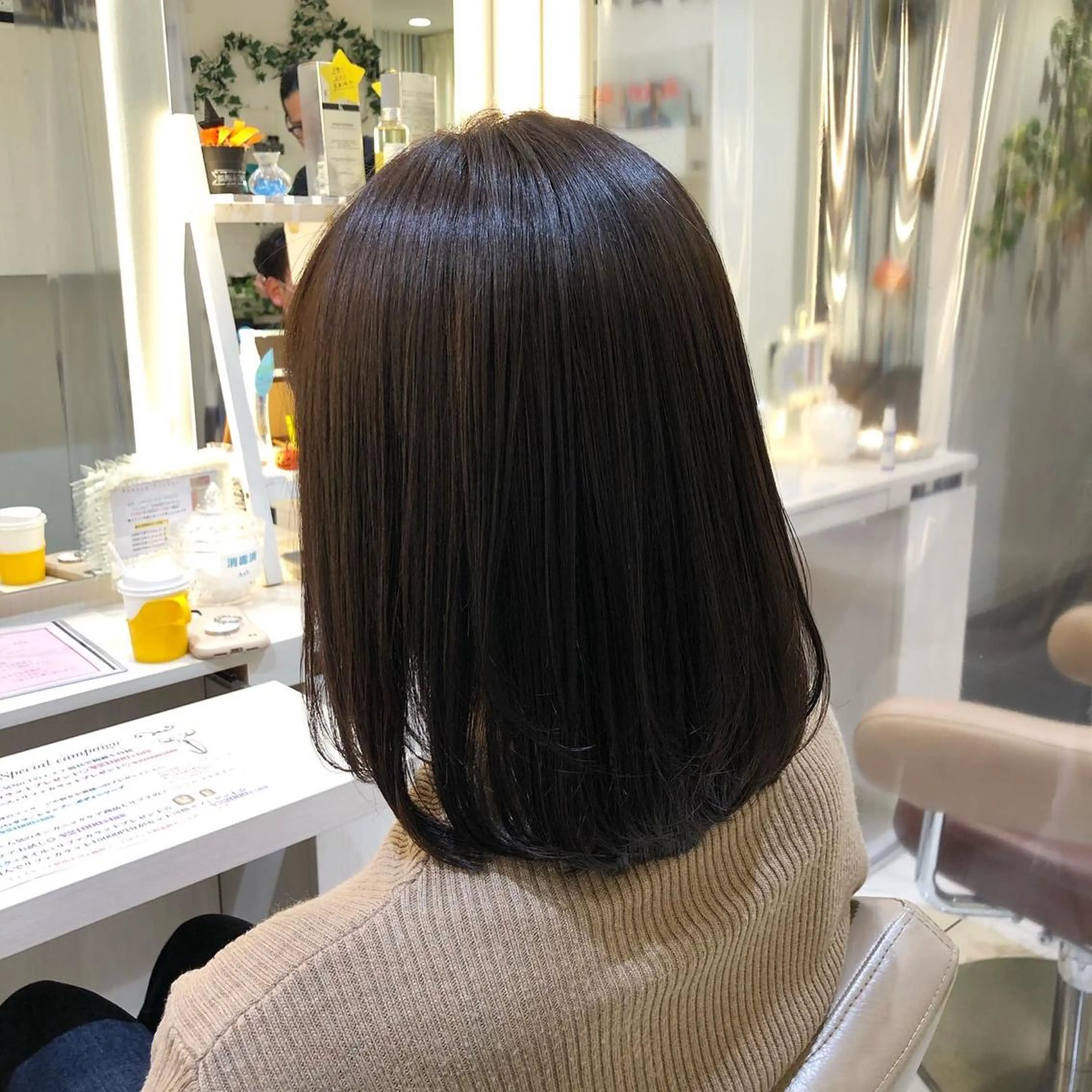 ミディアム カラー パーマ 髪質改善 縮毛矯正 ストレートパーマ 安井　昴 💫ブリーチ縮毛矯正のヘアスタイル