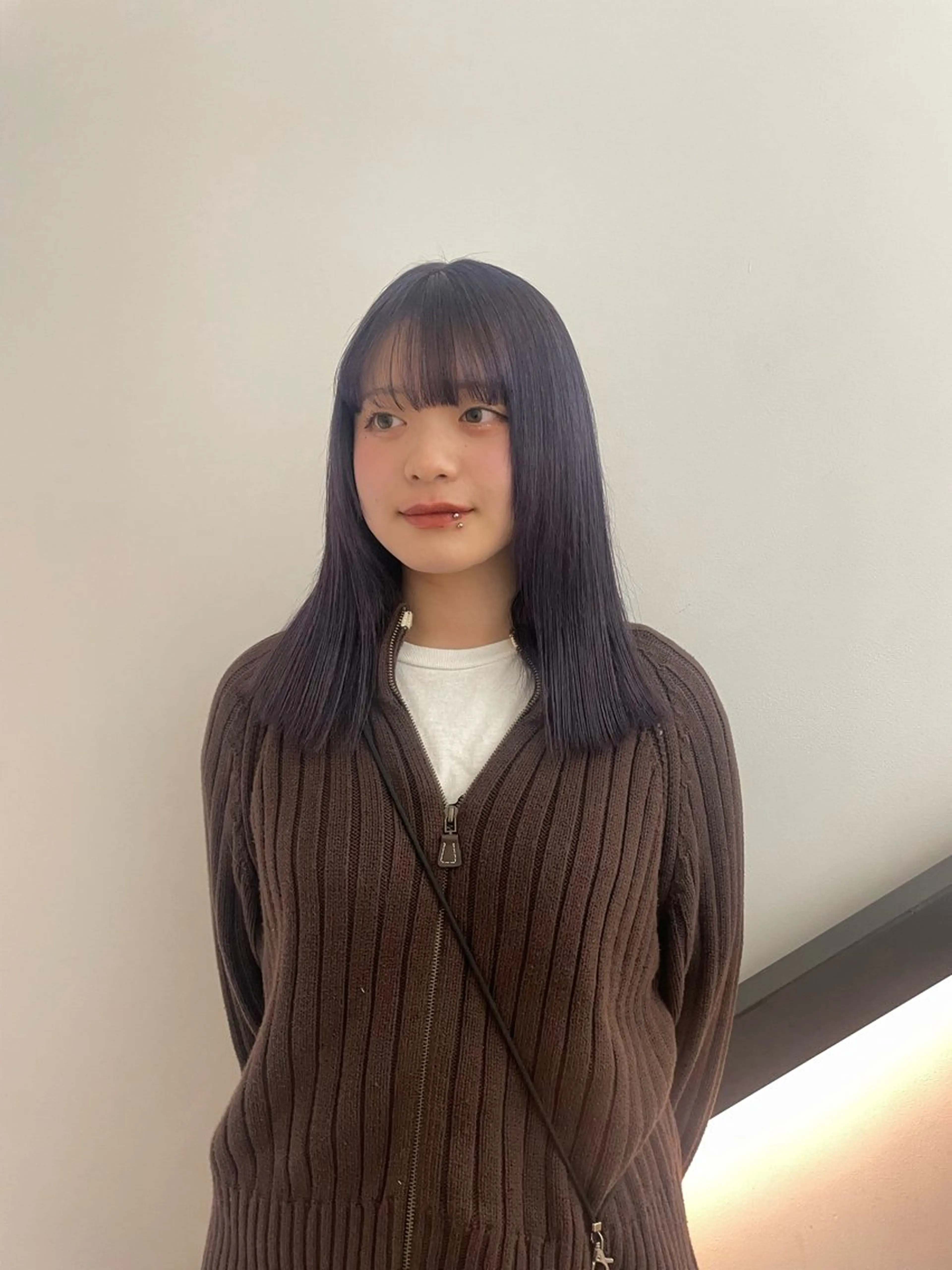 セミロング カラー ヘアカラー 🌟暖色系ハイトーン 🌟AIのヘアスタイル