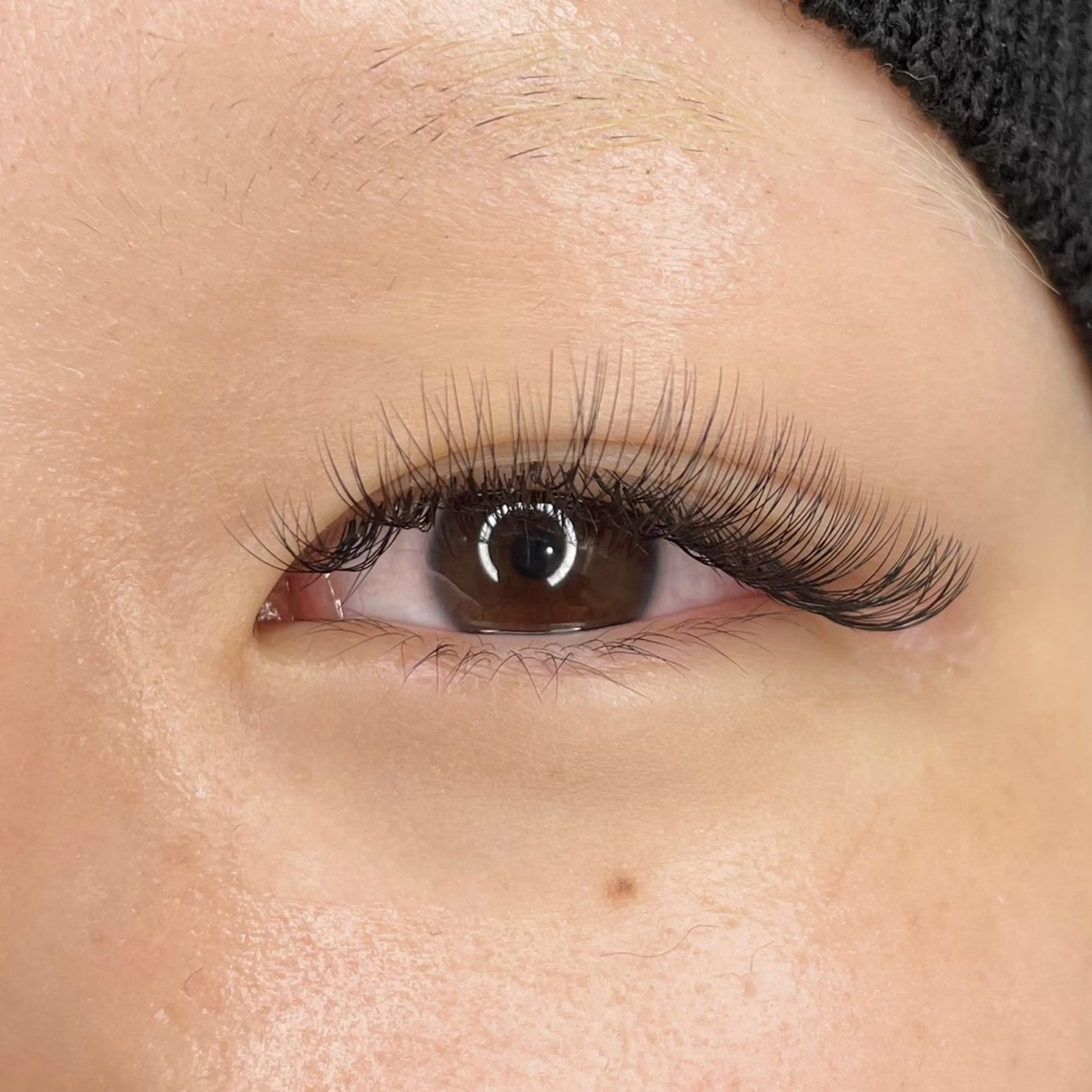 マツエク・マツパ ボリュームラッシュ Ann Moss 日本橋店所属・高根澤 莉緒のマツエク・マツパデザイン