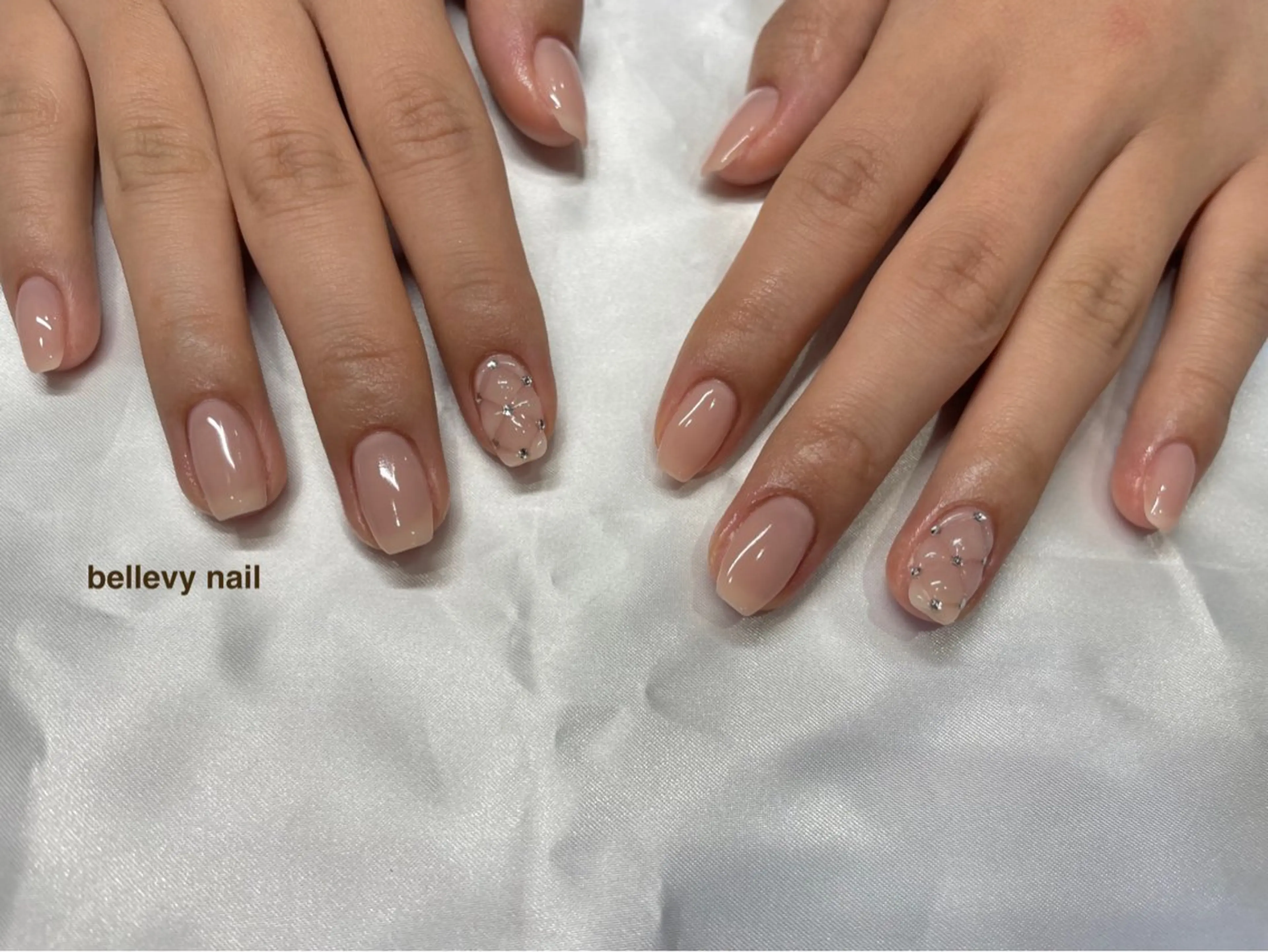 ネイル bellevy所属・藤原 はずきのネイルデザイン