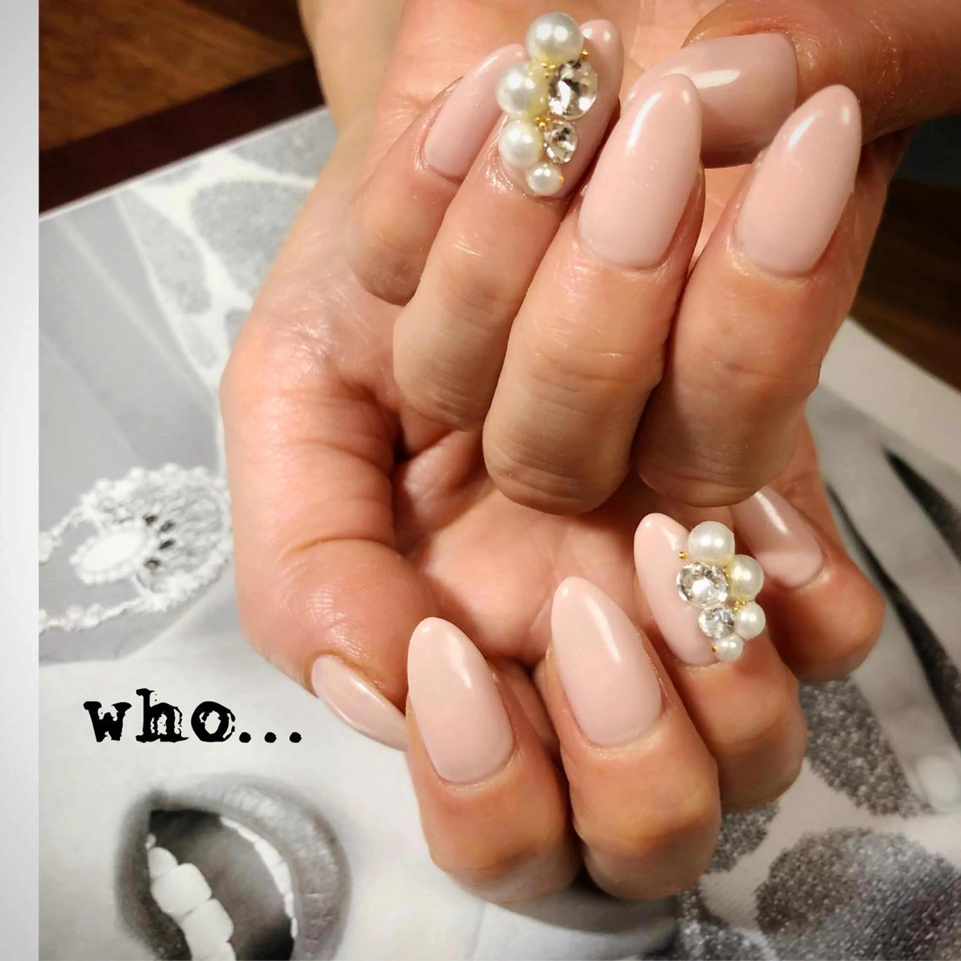 ネイル ゴージャス ストーンネイル NailSalon who...所属・n. fumikoのネイルデザイン