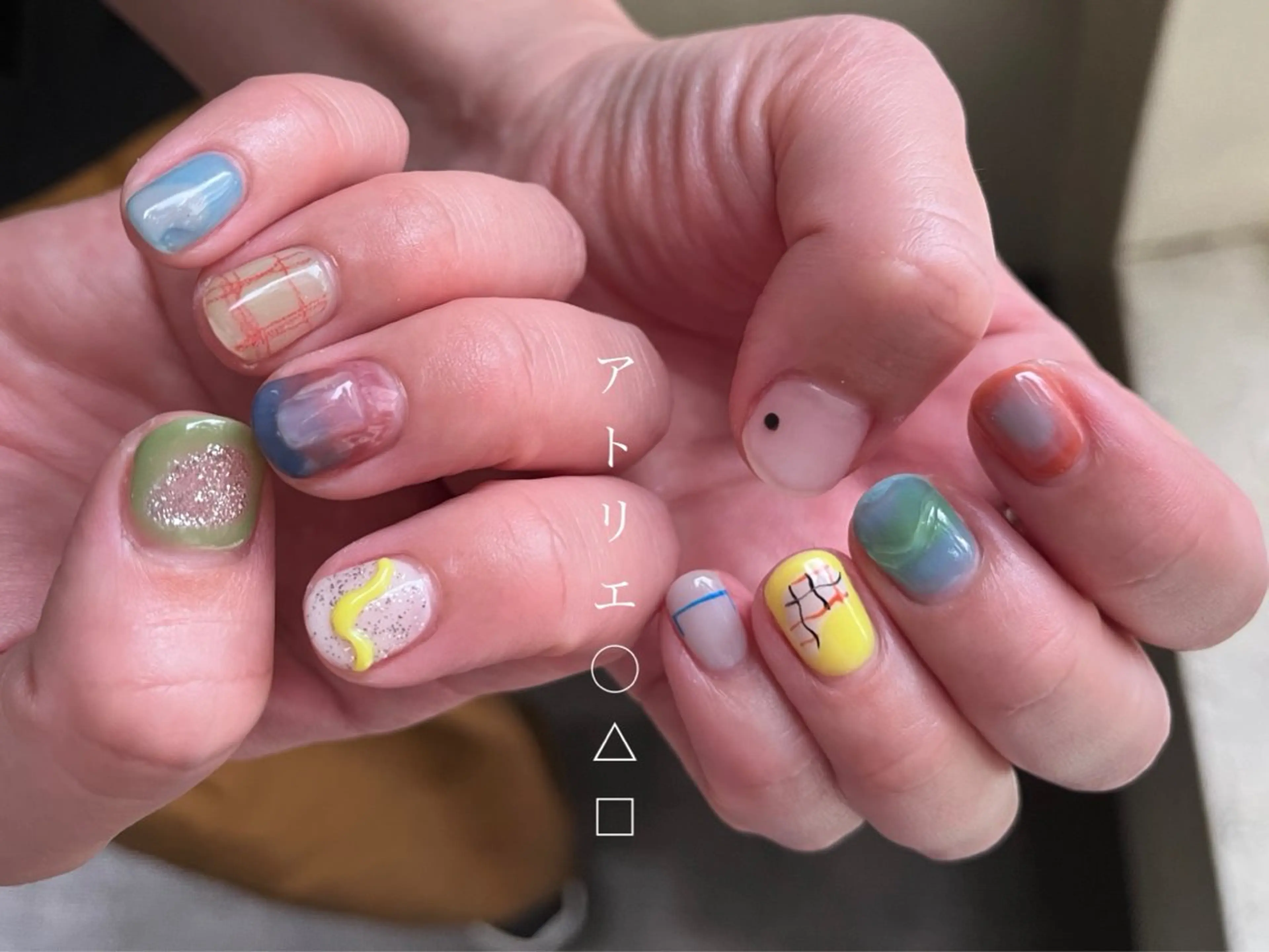 ネイル ハンドネイル アトリエ ○△□のネイルデザイン
