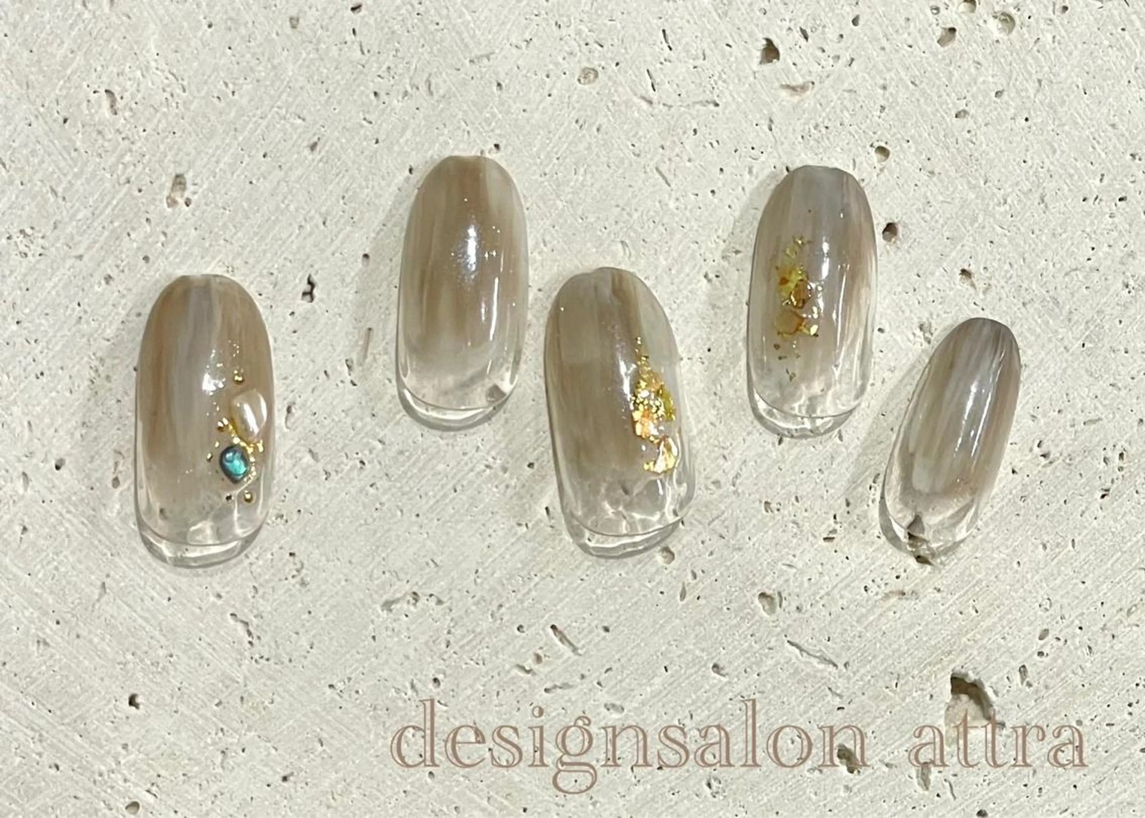 (オフなし)ニュアンスデザインの写真