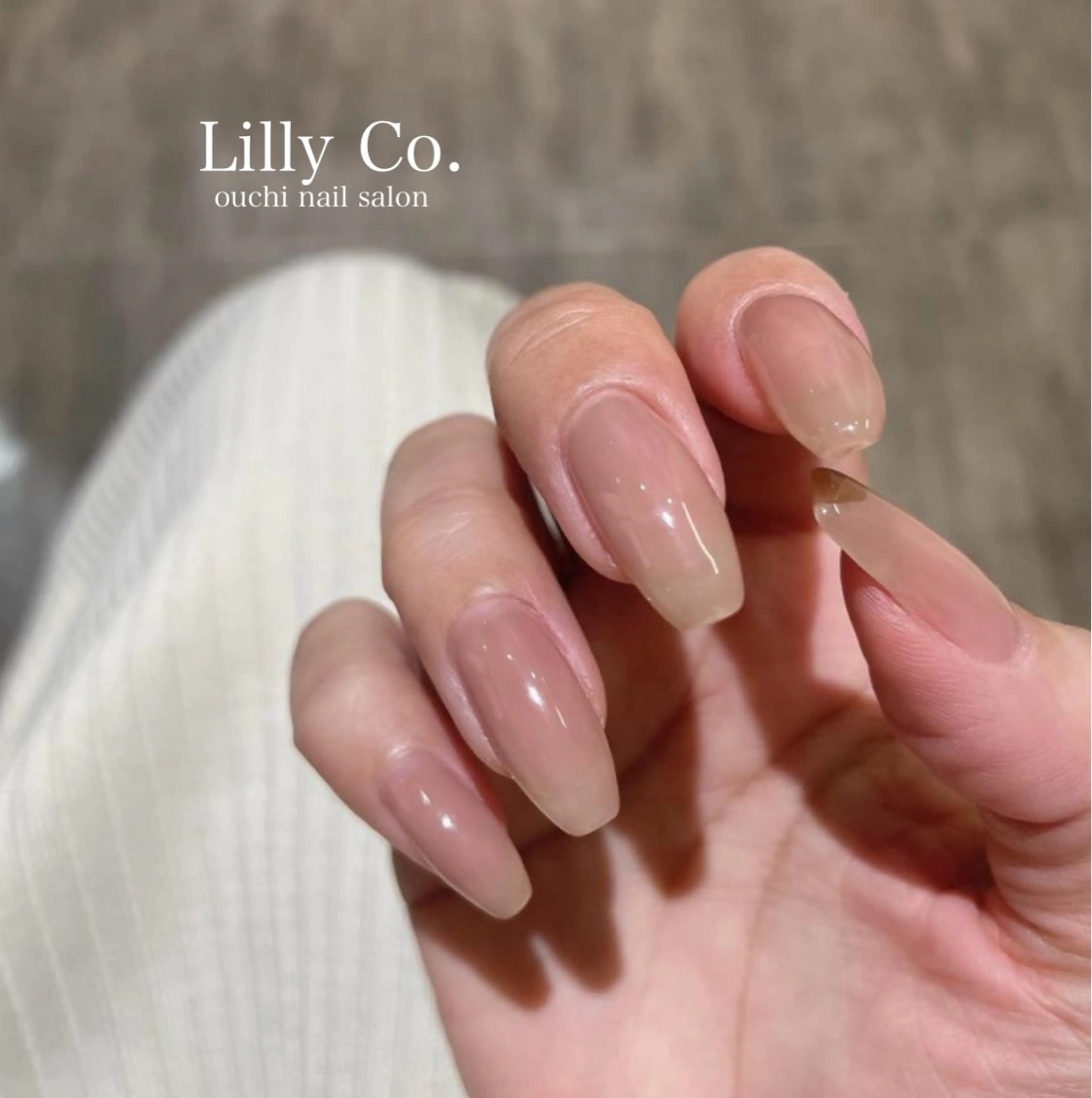 ネイル 卒業式 ワンカラーネイル 春ネイル ハンドネイル ハンドケア Lilly Co.のネイルデザイン