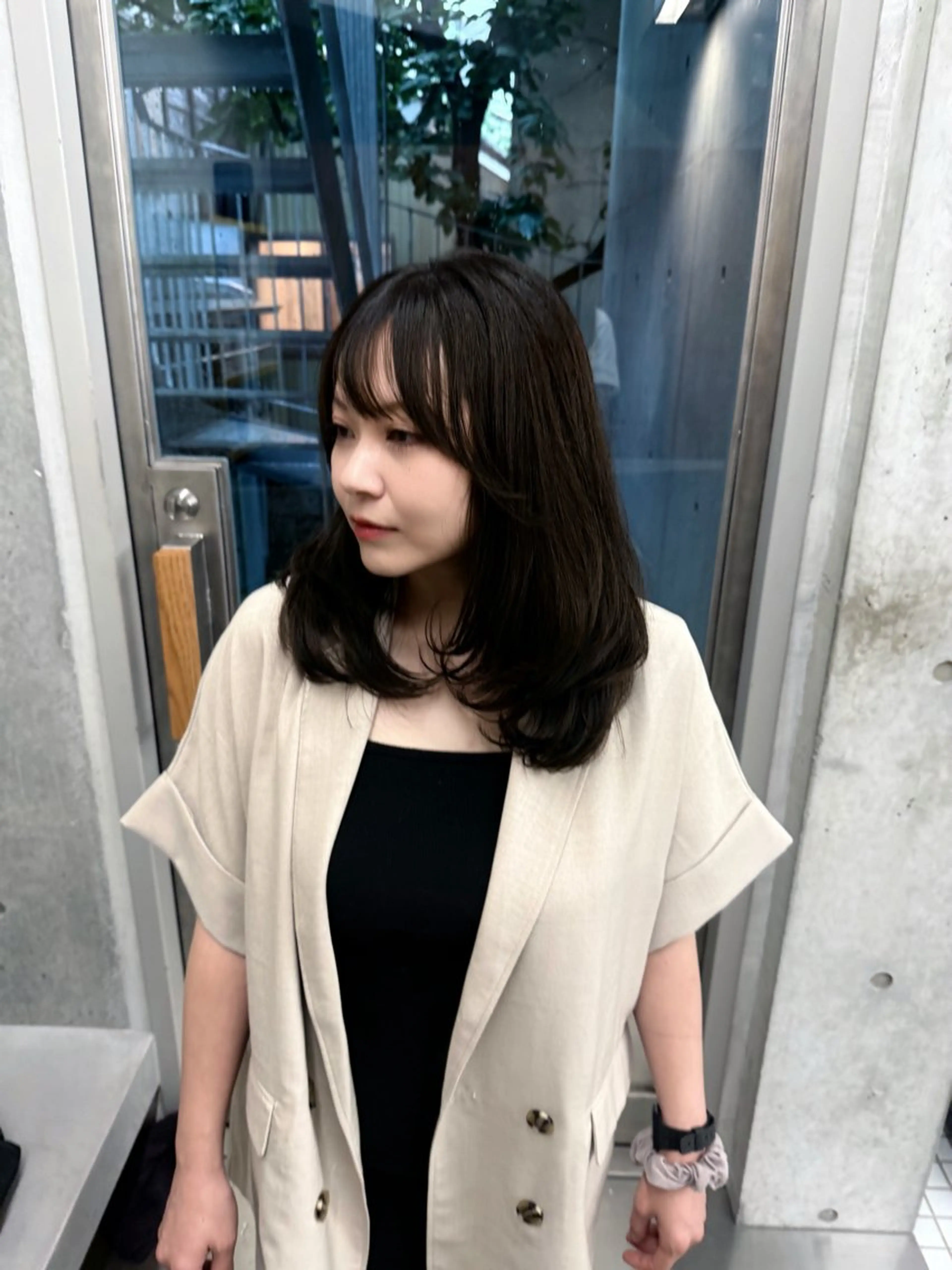 ロング カラー ロングレイヤー アッシュ ベージュカラー ケアカラー 透明感カラー カット ヘアカラー トリートメント レイヤー/梅田/ HIKARU🍀のヘアスタイル