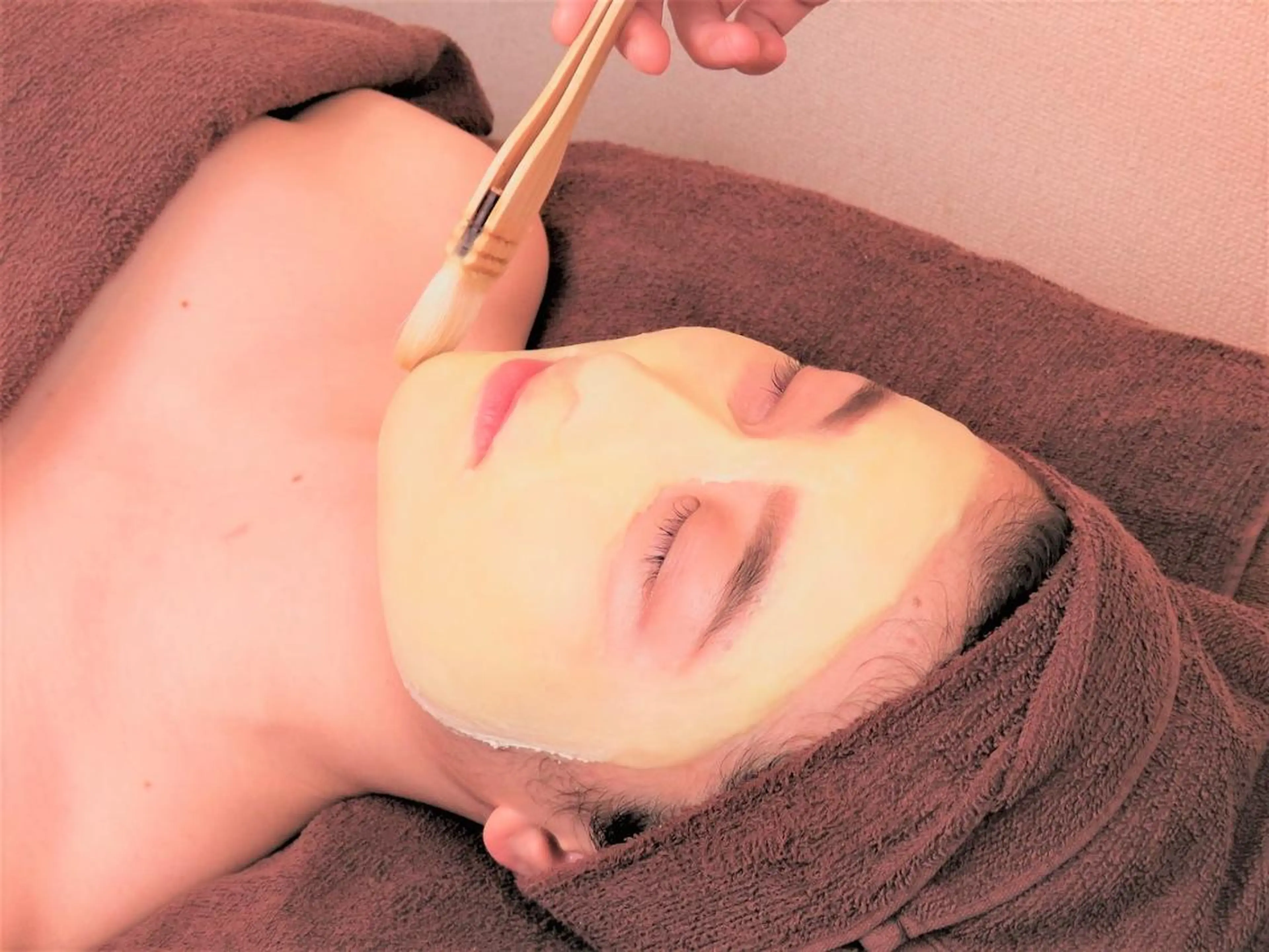 6万人の美肌実績🔥 最短ニキビ改善のエステ・リラクイメージ