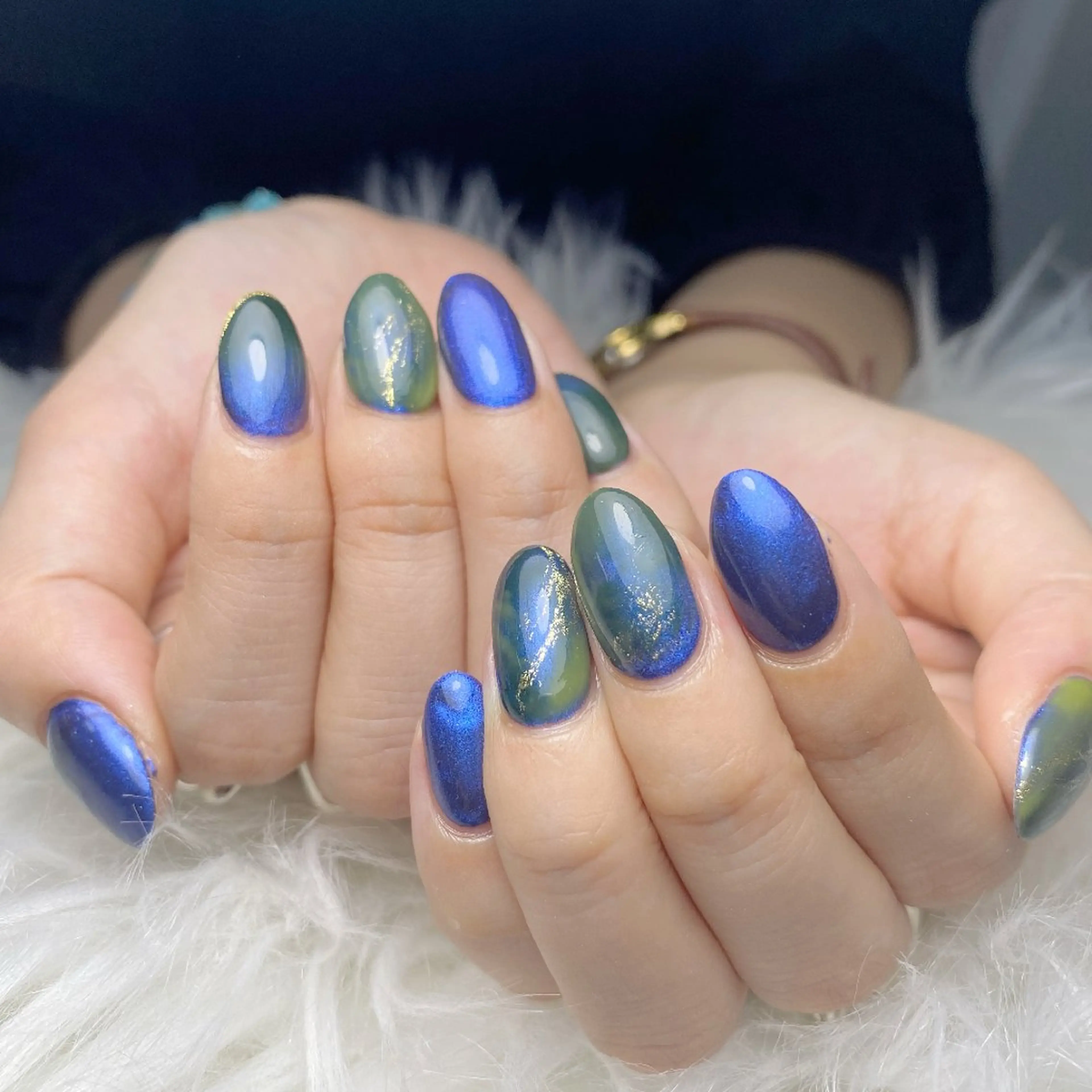 ネイル チークネイル 長さ出し フレンチネイル ジェルネイル キラキラネイル ハンドネイル UM Nail Salonのネイルデザイン
