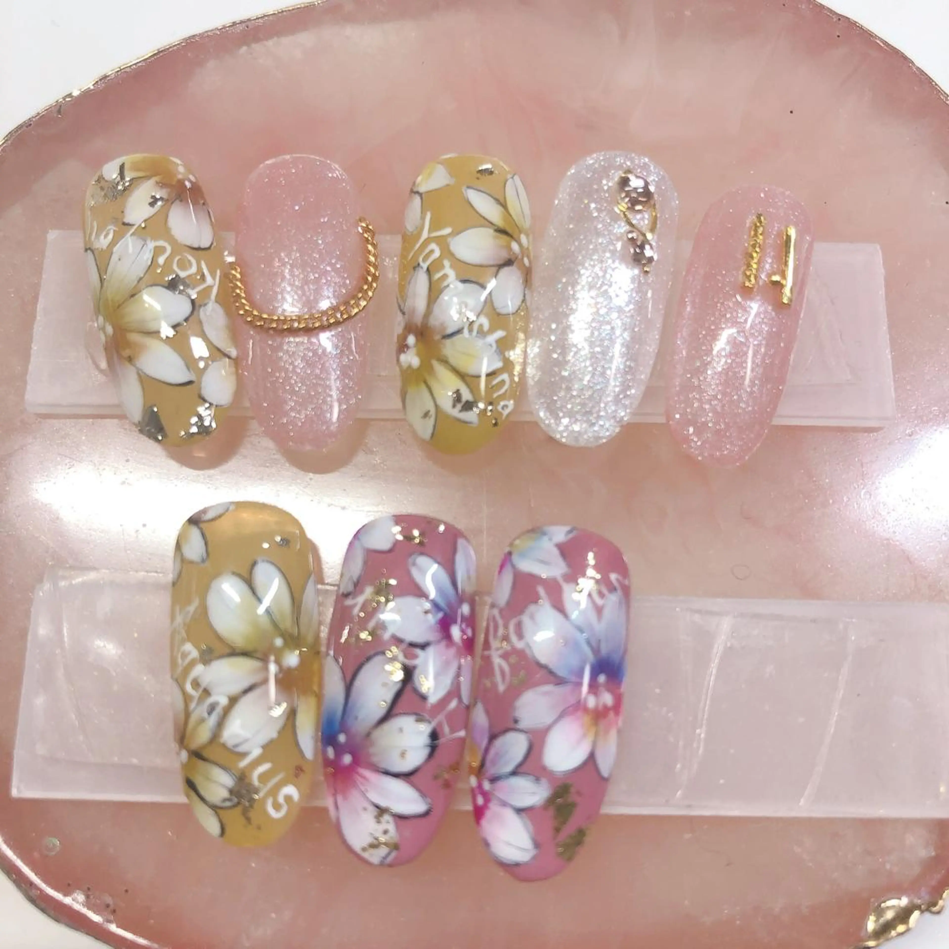 ネイル フラワーネイル 奥園 良恵のネイルデザイン