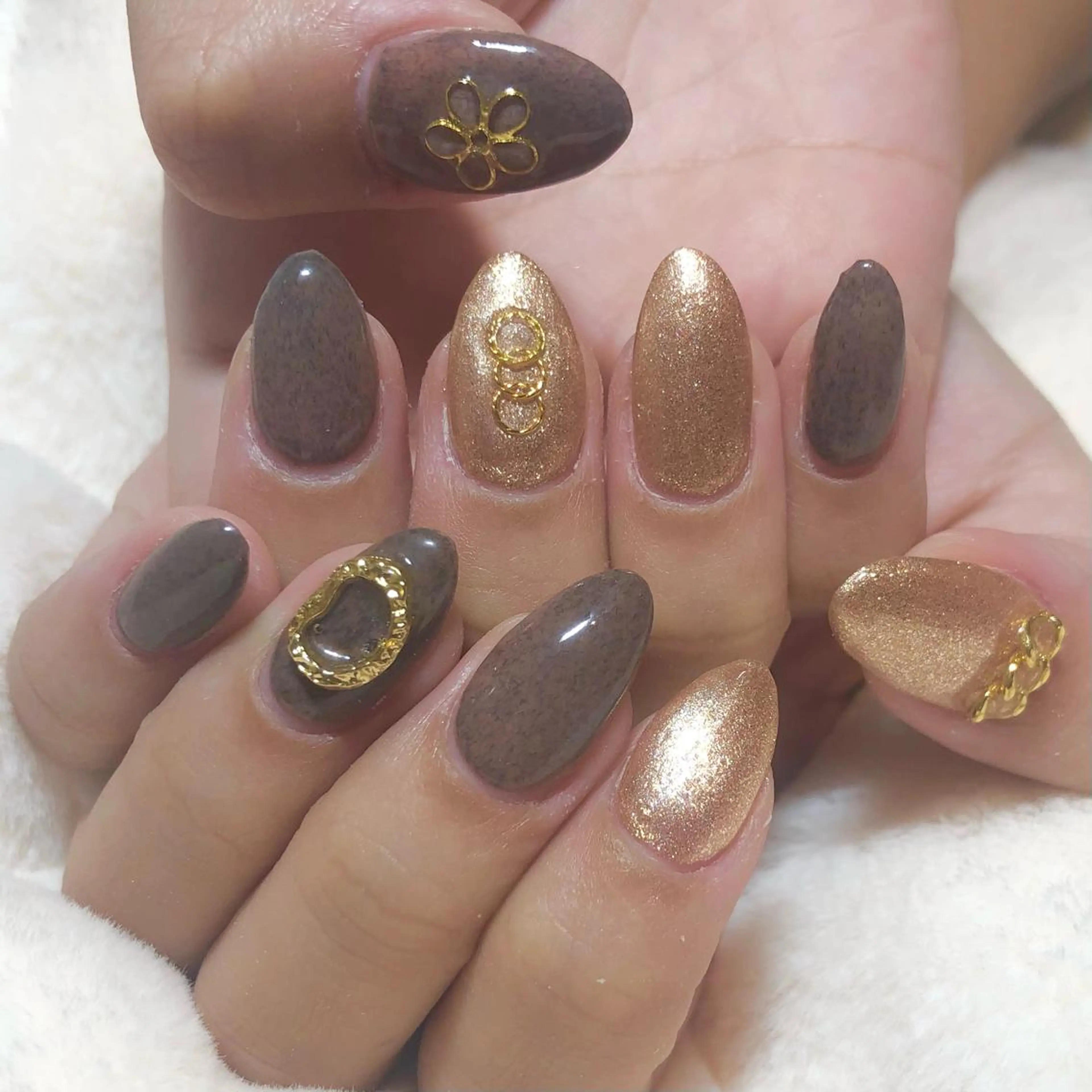 ネイル ドライヘッドスパ 名古屋駅徒歩5分のエステ・リラクイメージ