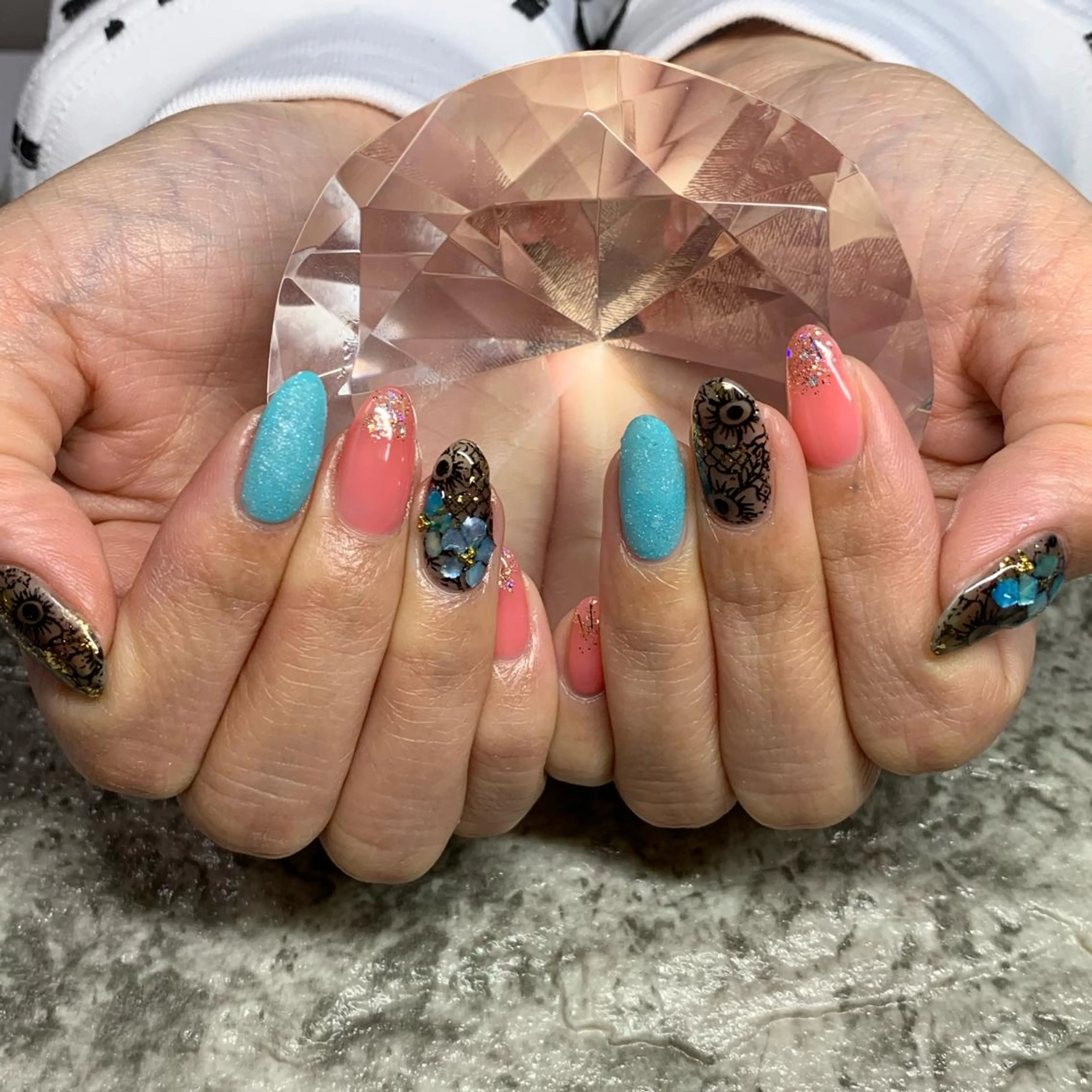 ネイル RuxuryNail ／RiAnnaのネイルデザイン