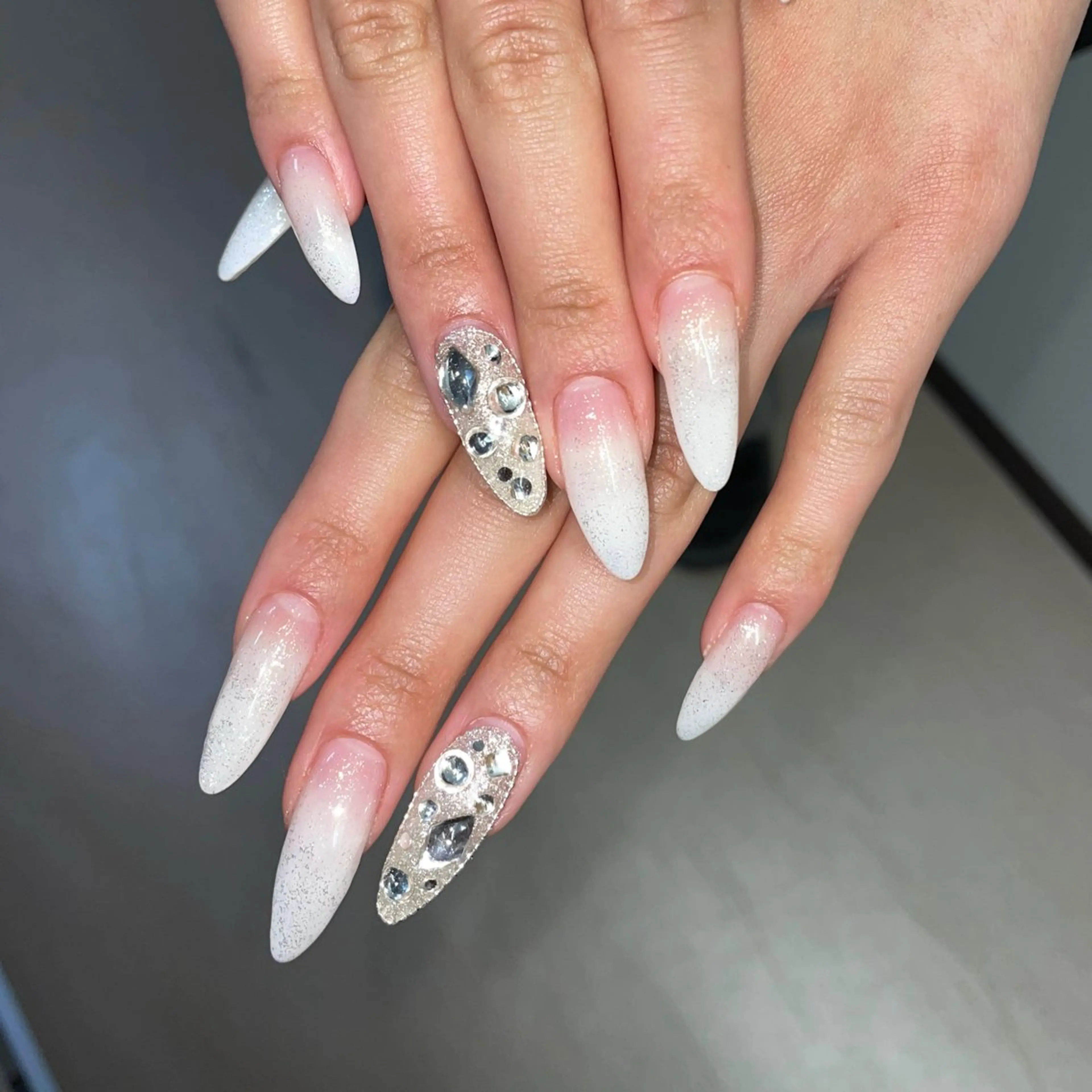 ネイル and.R所属・𝗮𝗻𝗱.𝗥 / 𝗡𝗮𝗶𝗹のネイルデザイン