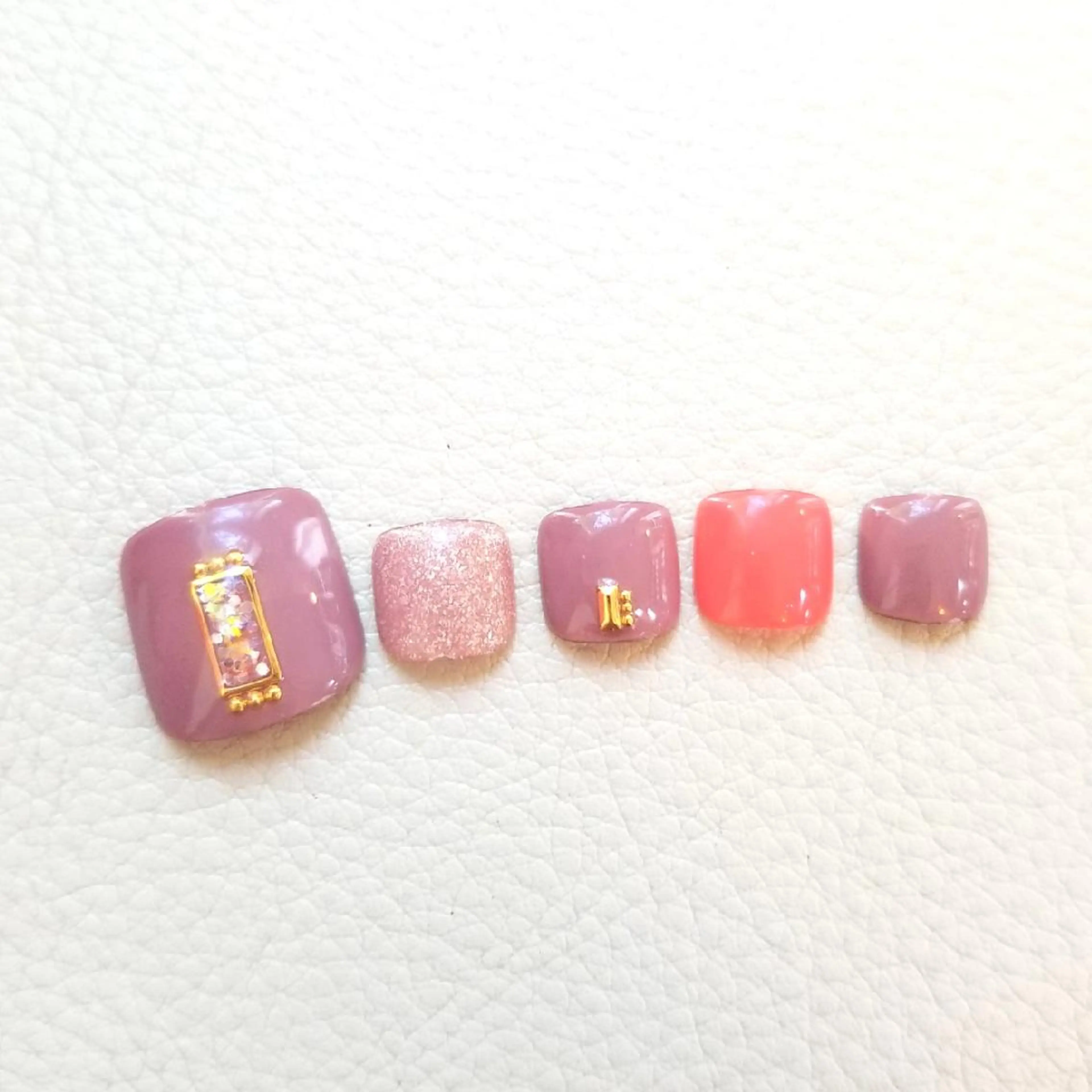 ネイル フットネイル nailatelier nijiiro.所属・nijiiro🌈 サトウのネイルデザイン