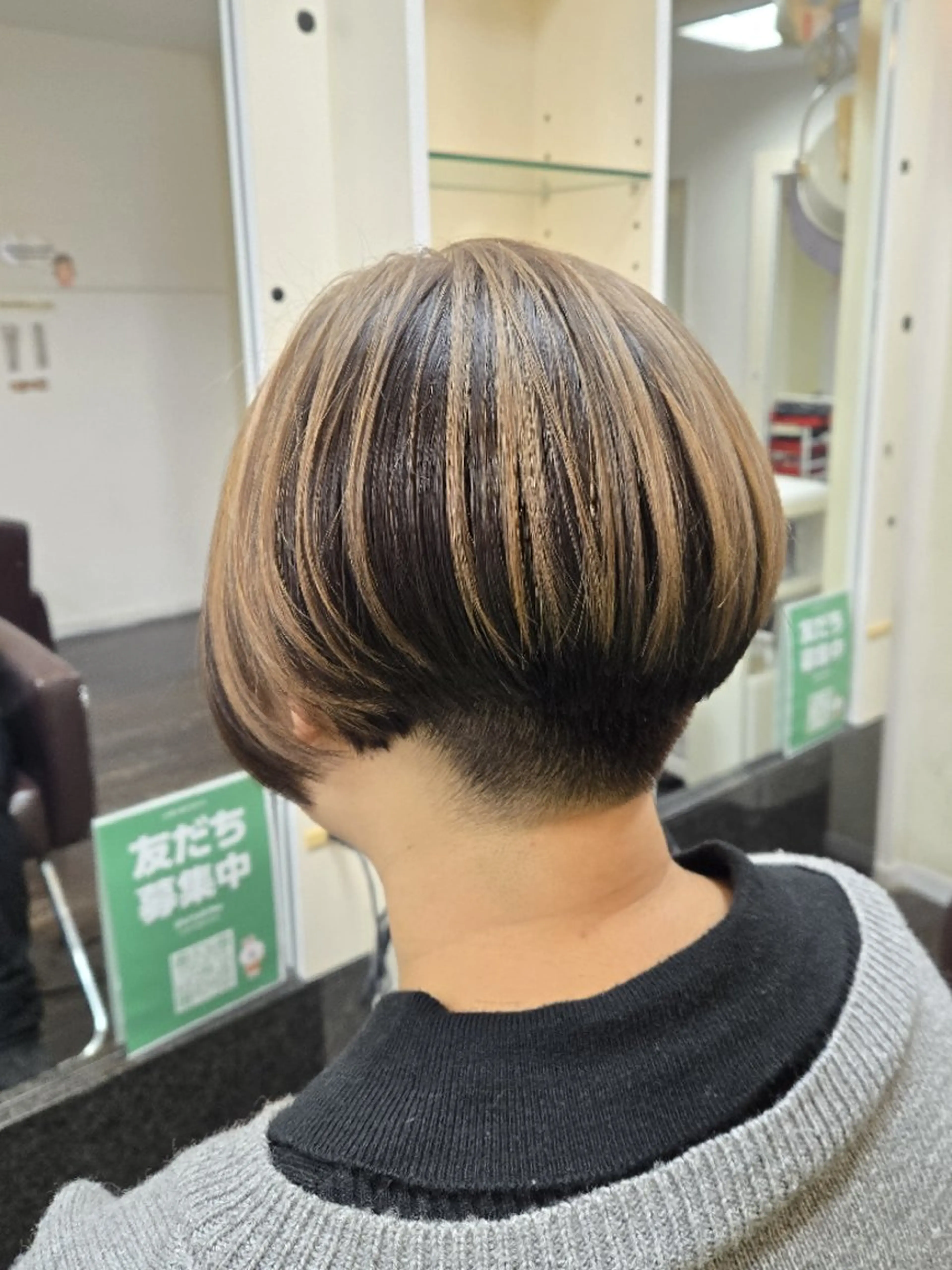 ショート カラー ボブ カット ヘアカラー 遠藤 史秋のヘアスタイル