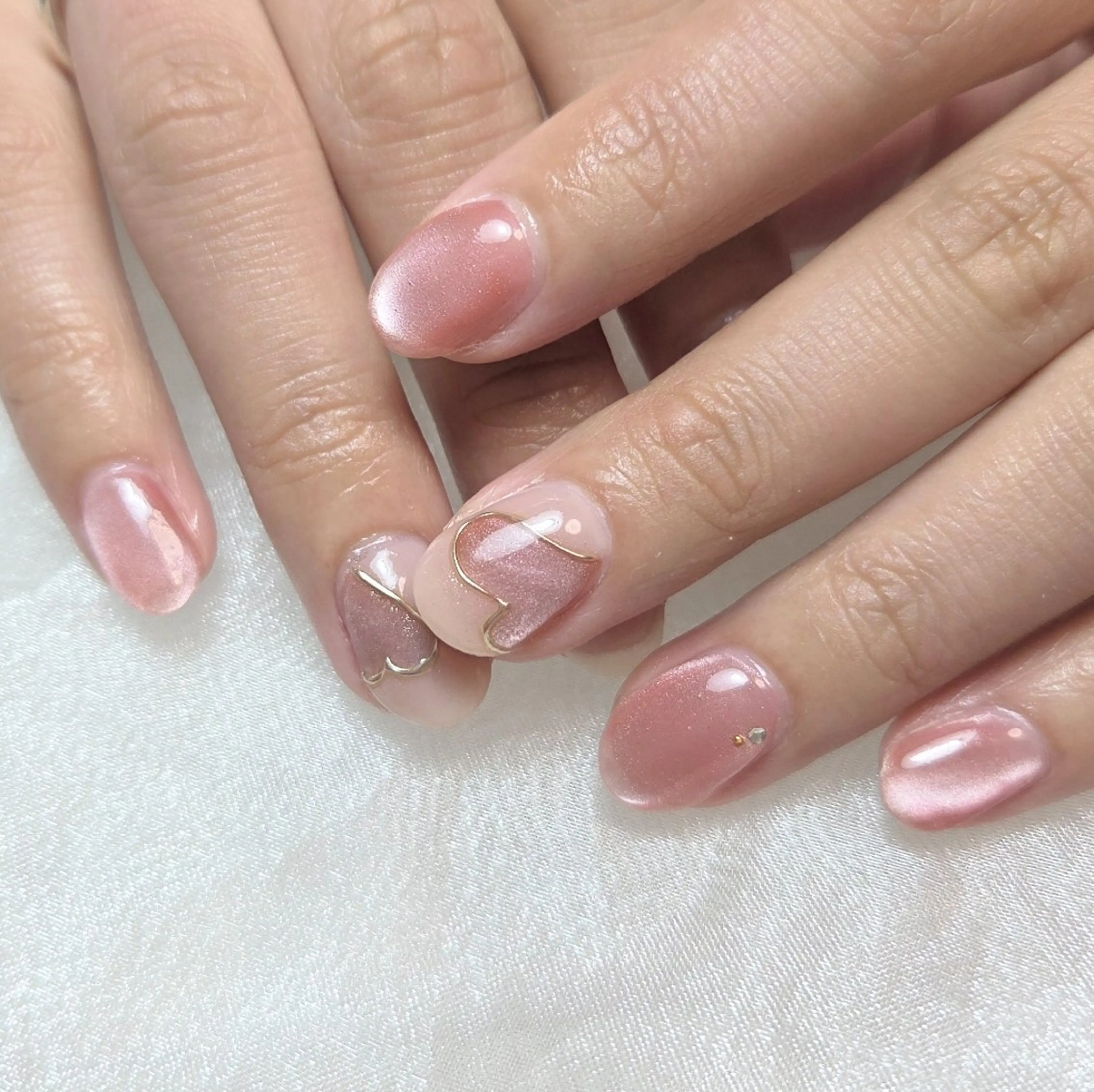 ネイル マグネットネイル ミラーネイル ハンドネイル nail salon cocoru.のネイルデザイン