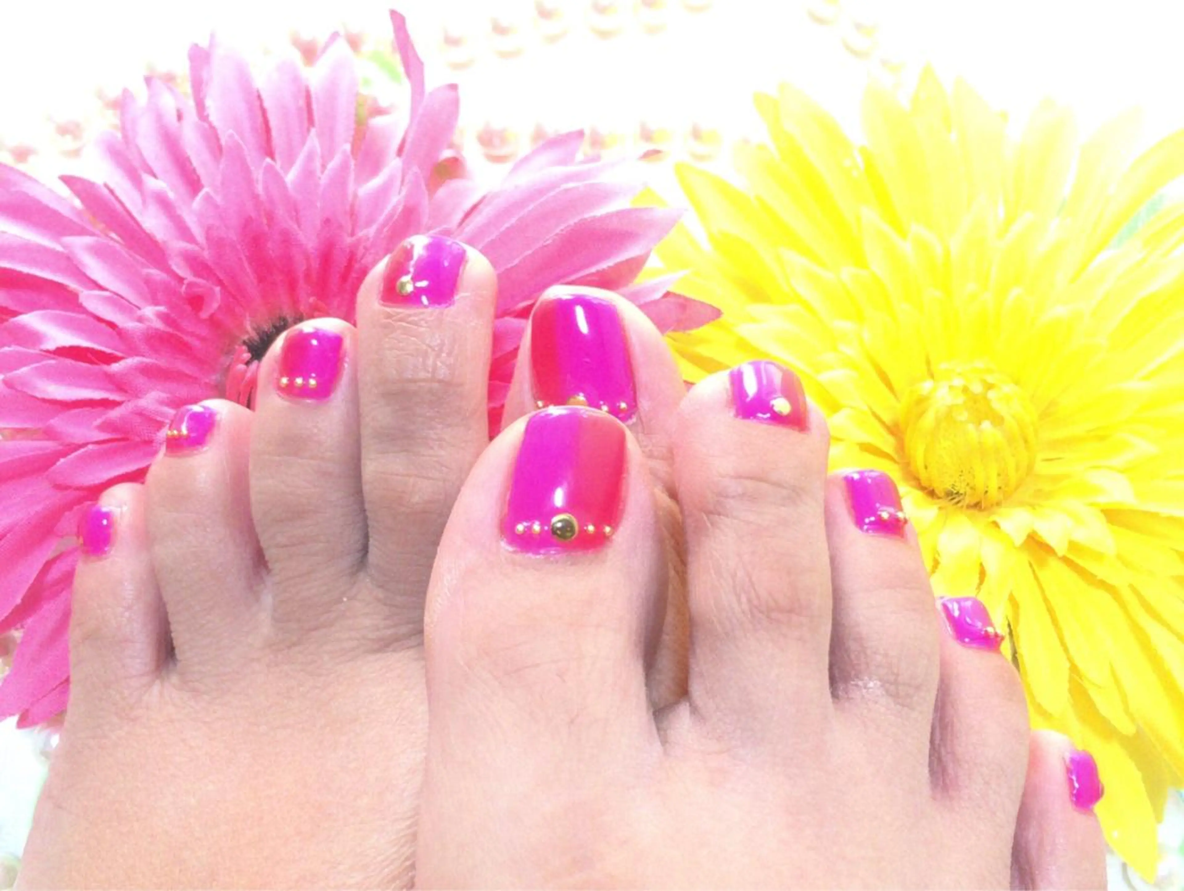 ネイル フットネイル グラデーション フットネイル ネイルサロン HARRYS所属・ネイル・脱毛サロン HARRYSのエステ・リラクイメージ