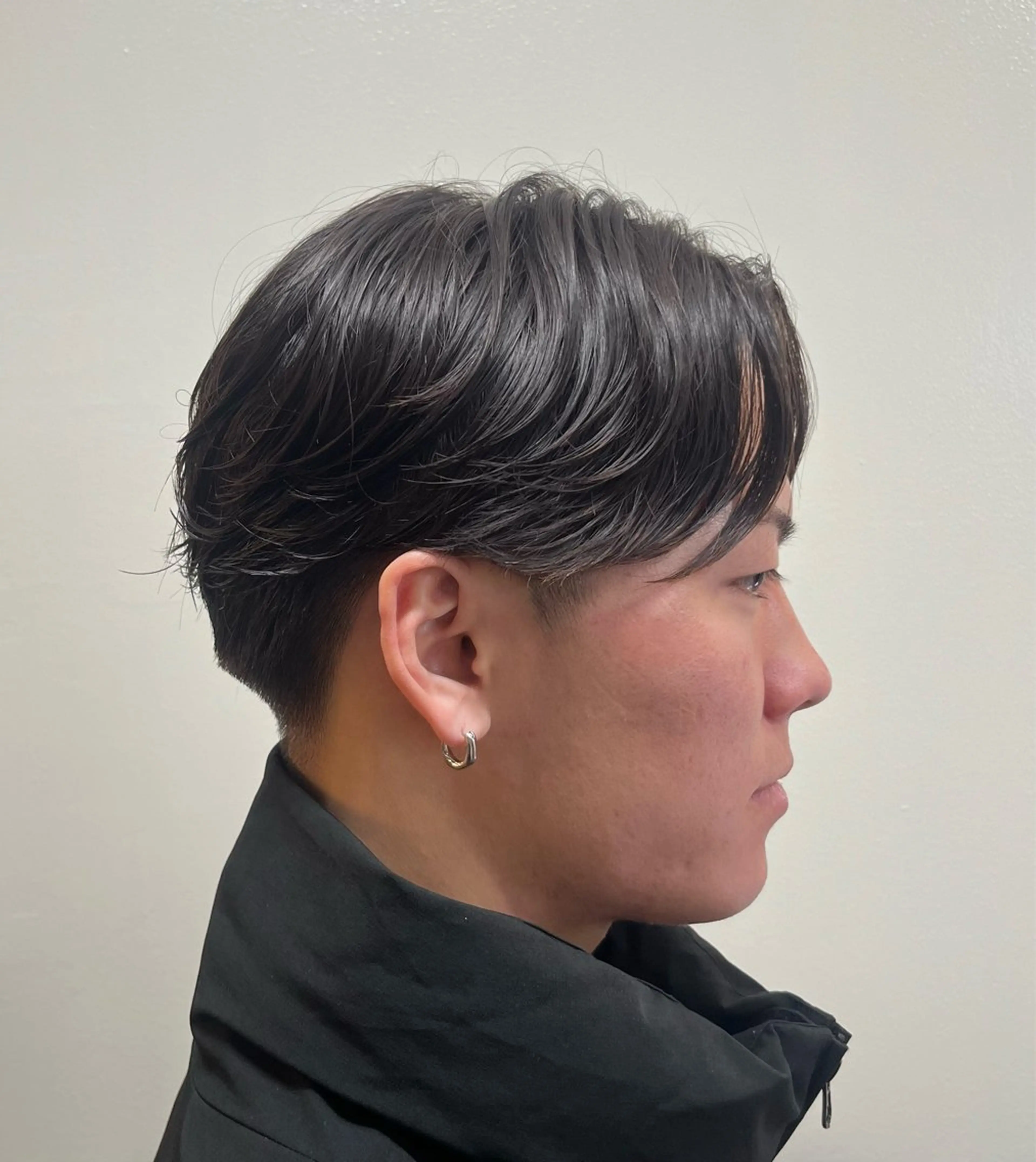 ショート パーマ メンズ カルマパーマ メンズパーマ カット パーマ 韓国風メンズ/毛流れ ヘアなら須田龍世のヘアスタイル