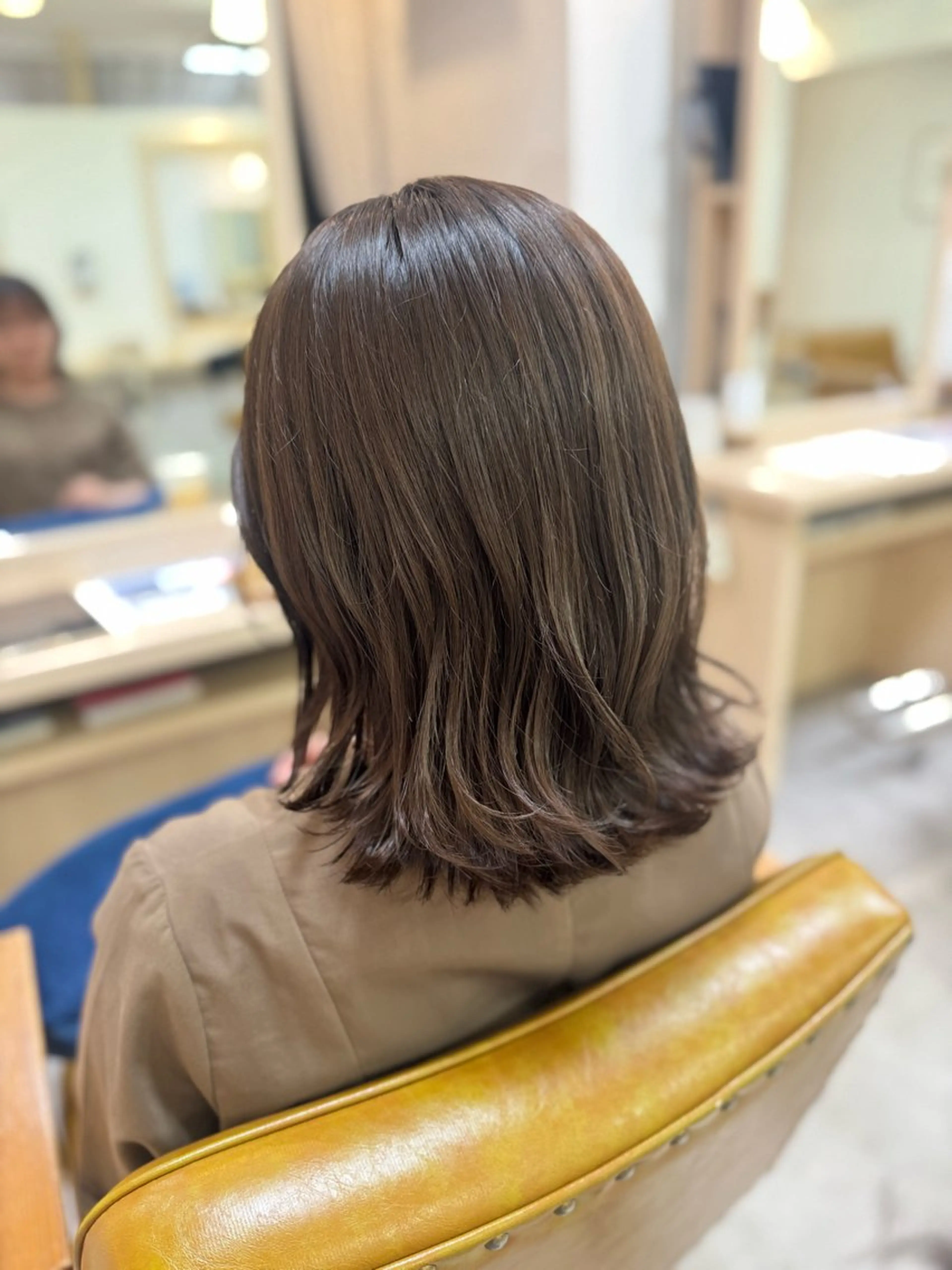 ミディアム 金山/レイヤー カット/Hikariのヘアスタイル