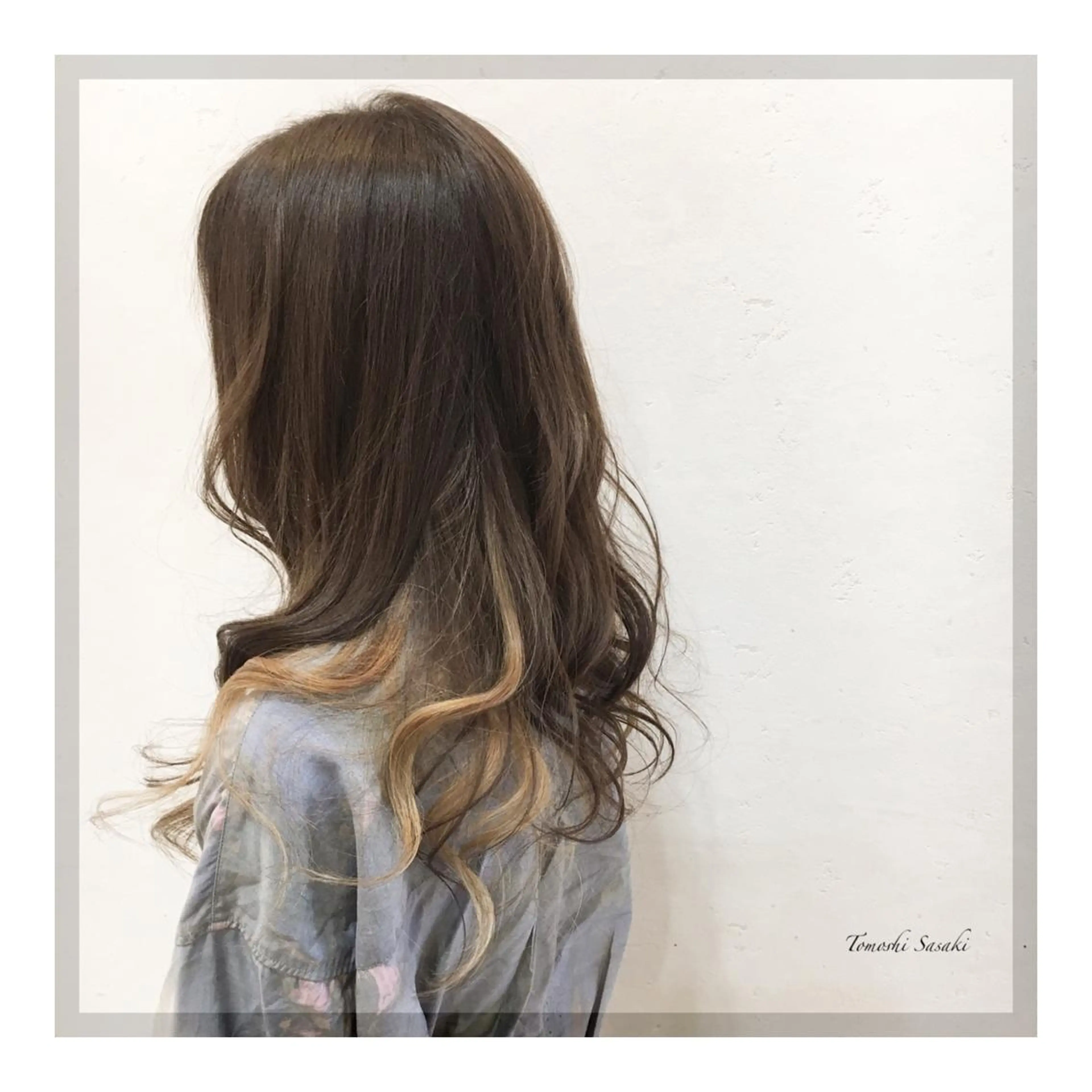 カラー インナーカラー ササキ トモシのヘアスタイル