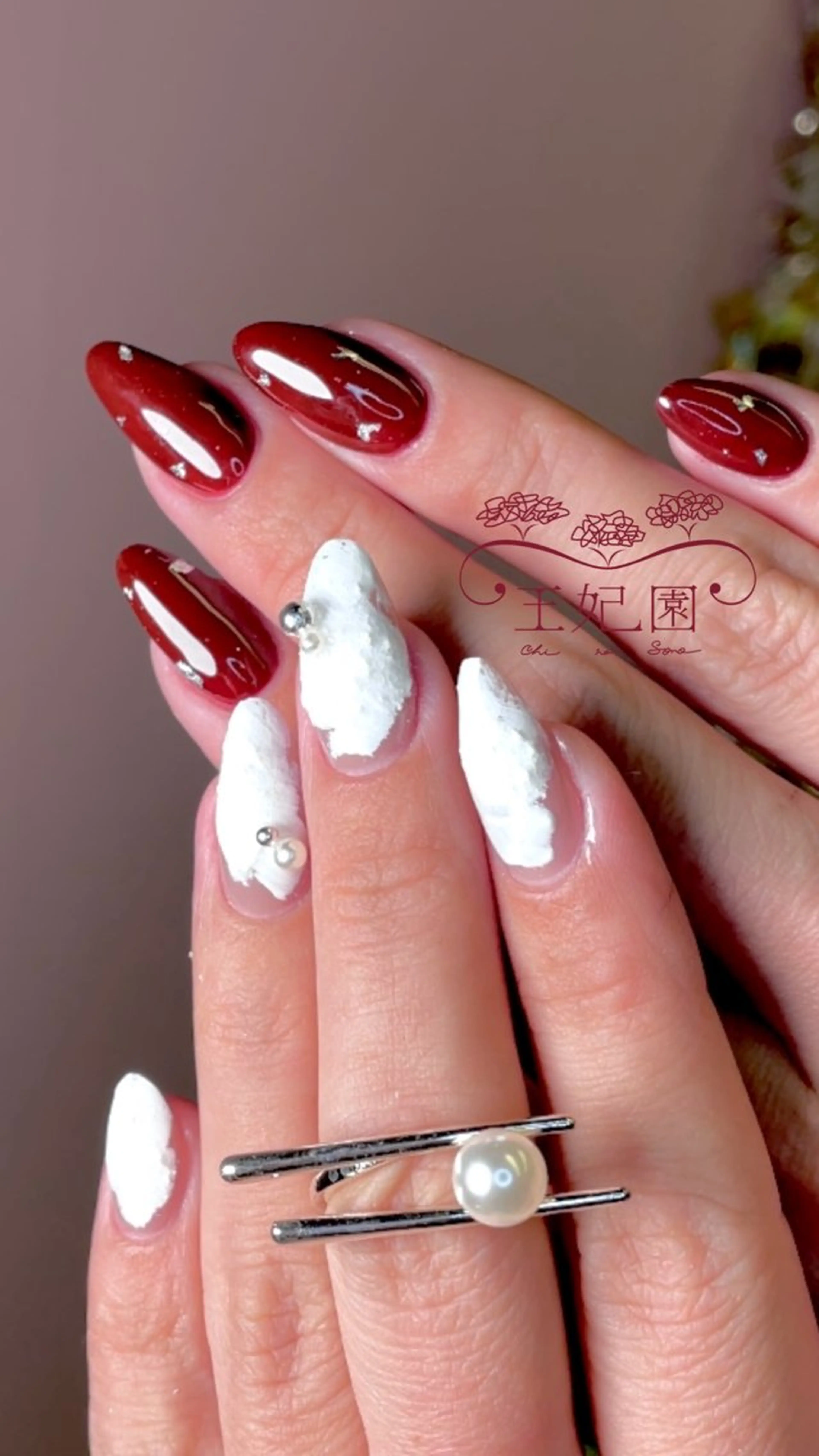 ネイル フレンチネイル マグネットネイル 冬ネイル クリスマス nail salon王妃の園所属・王妃の園 ohinosonoのネイルデザイン