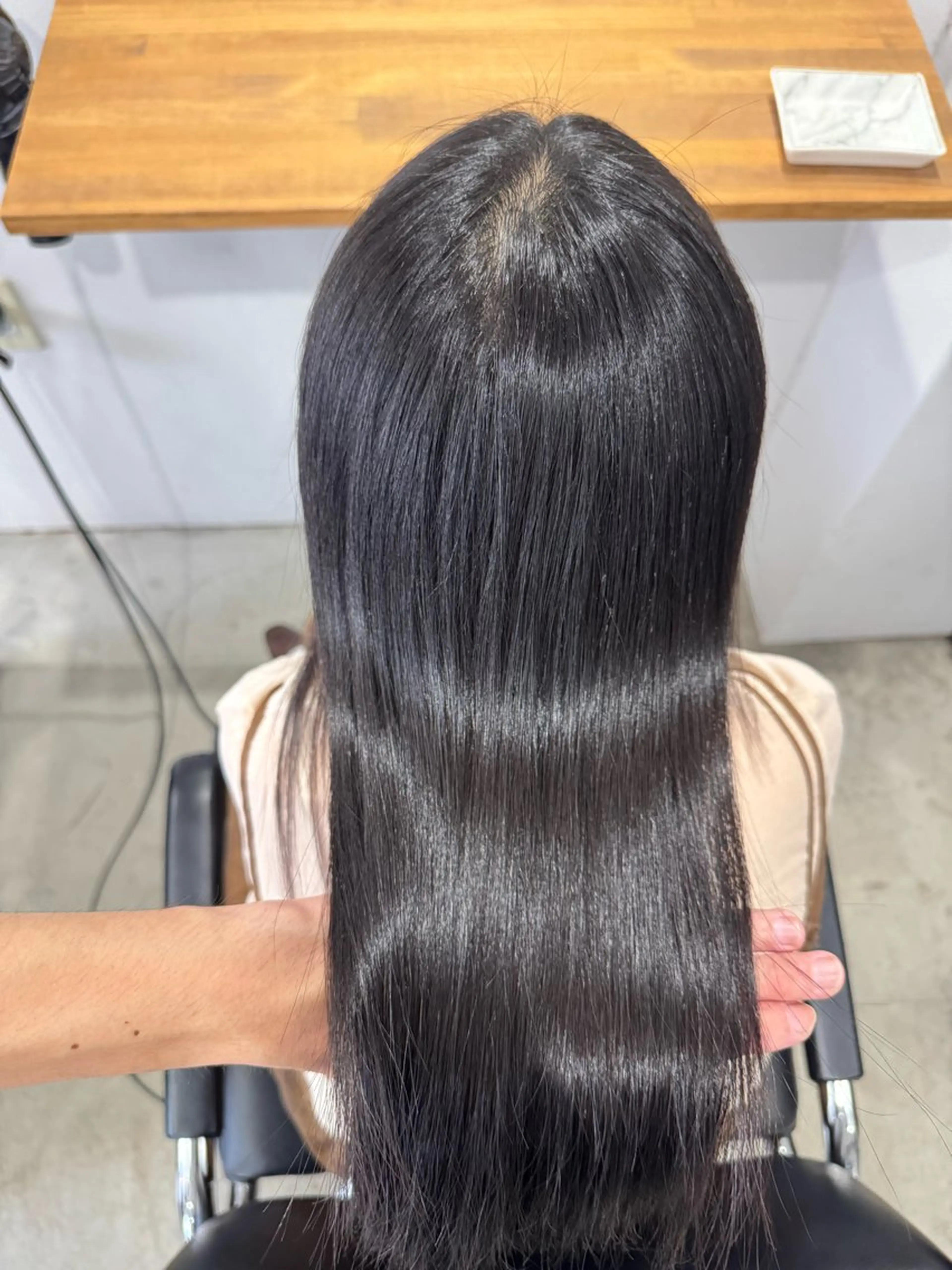 ロング ロング 縮毛矯正 カット 縮毛矯正 トリートメント Ceaven 溝の口【セヴン】所属・ツヤツヤ縮毛矯正 men'sカット小山のヘアスタイル