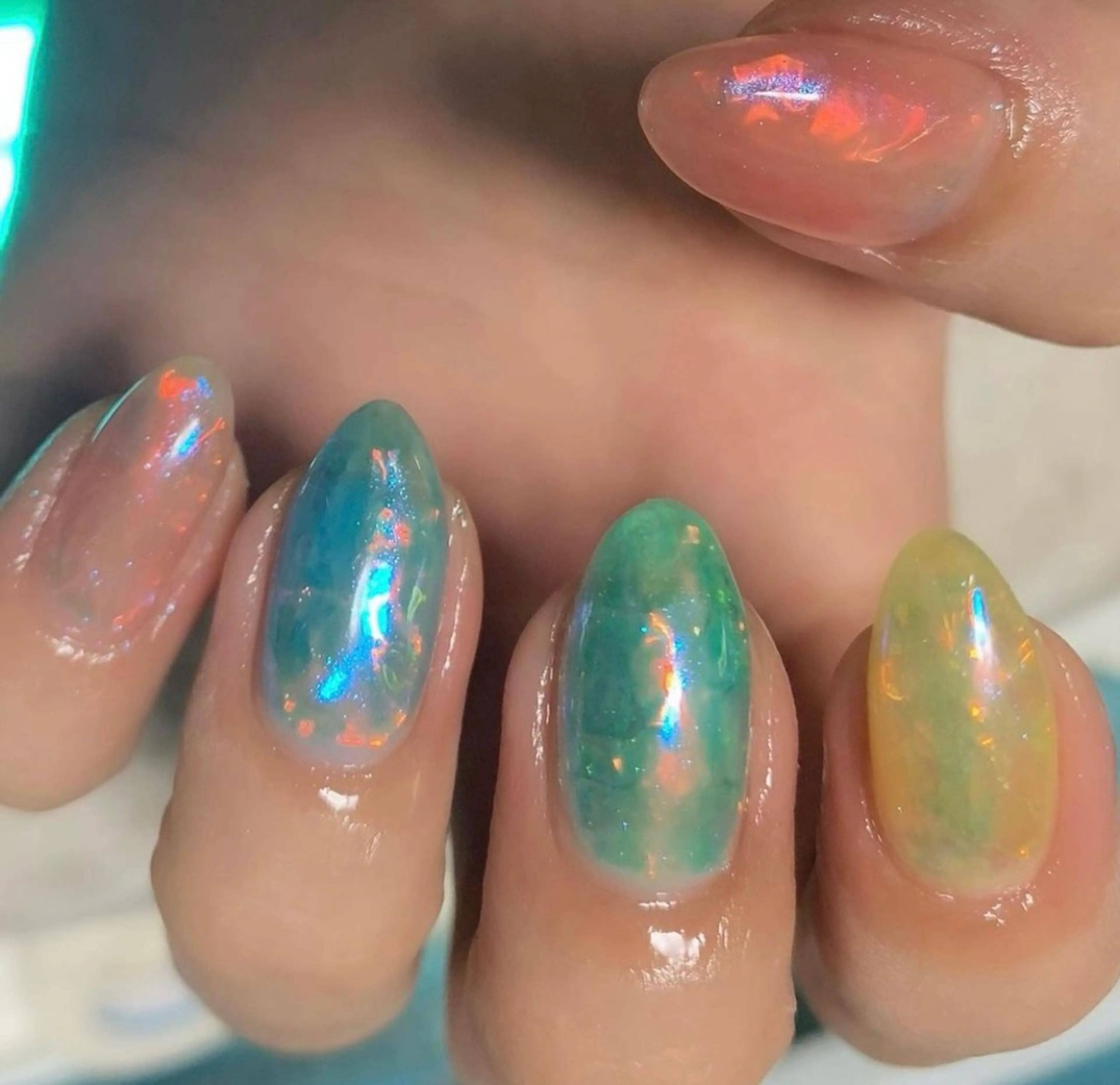 ネイル オーロラネイル MHR nailのネイルデザイン