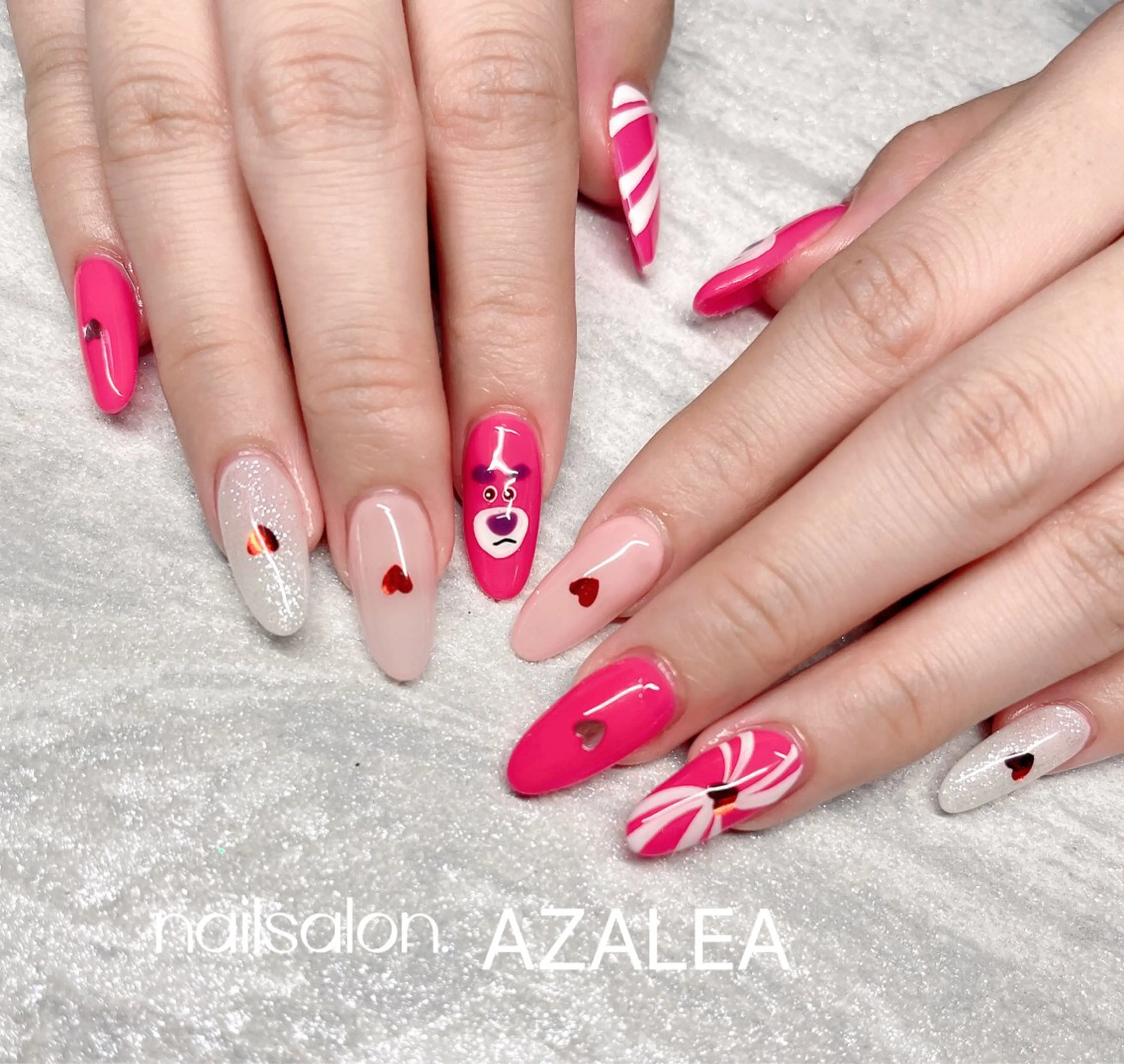 ネイル ハンドネイル R inのネイルデザイン