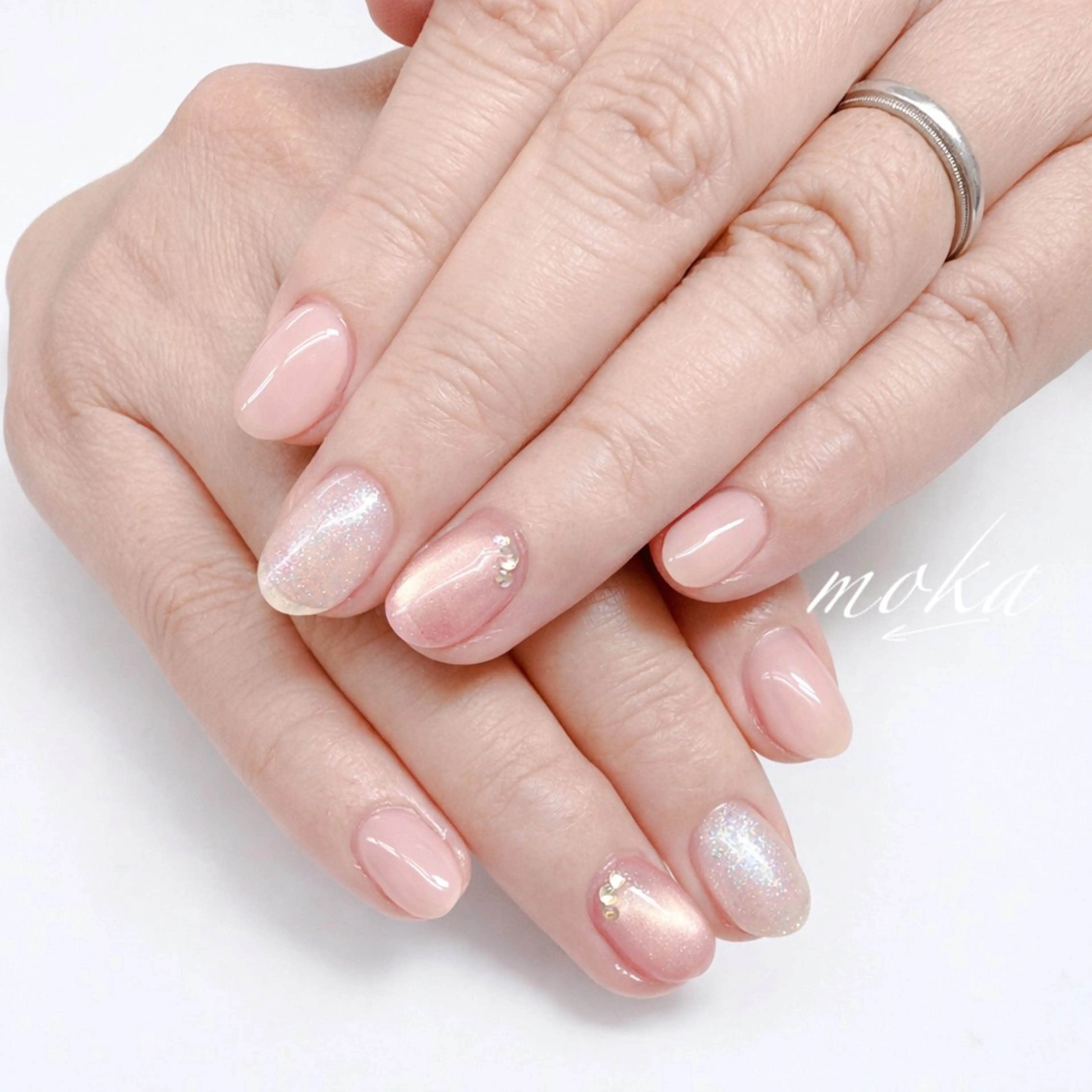 ネイル 胡蝶蘭レディースサロ ンNailMOKAのネイルデザイン