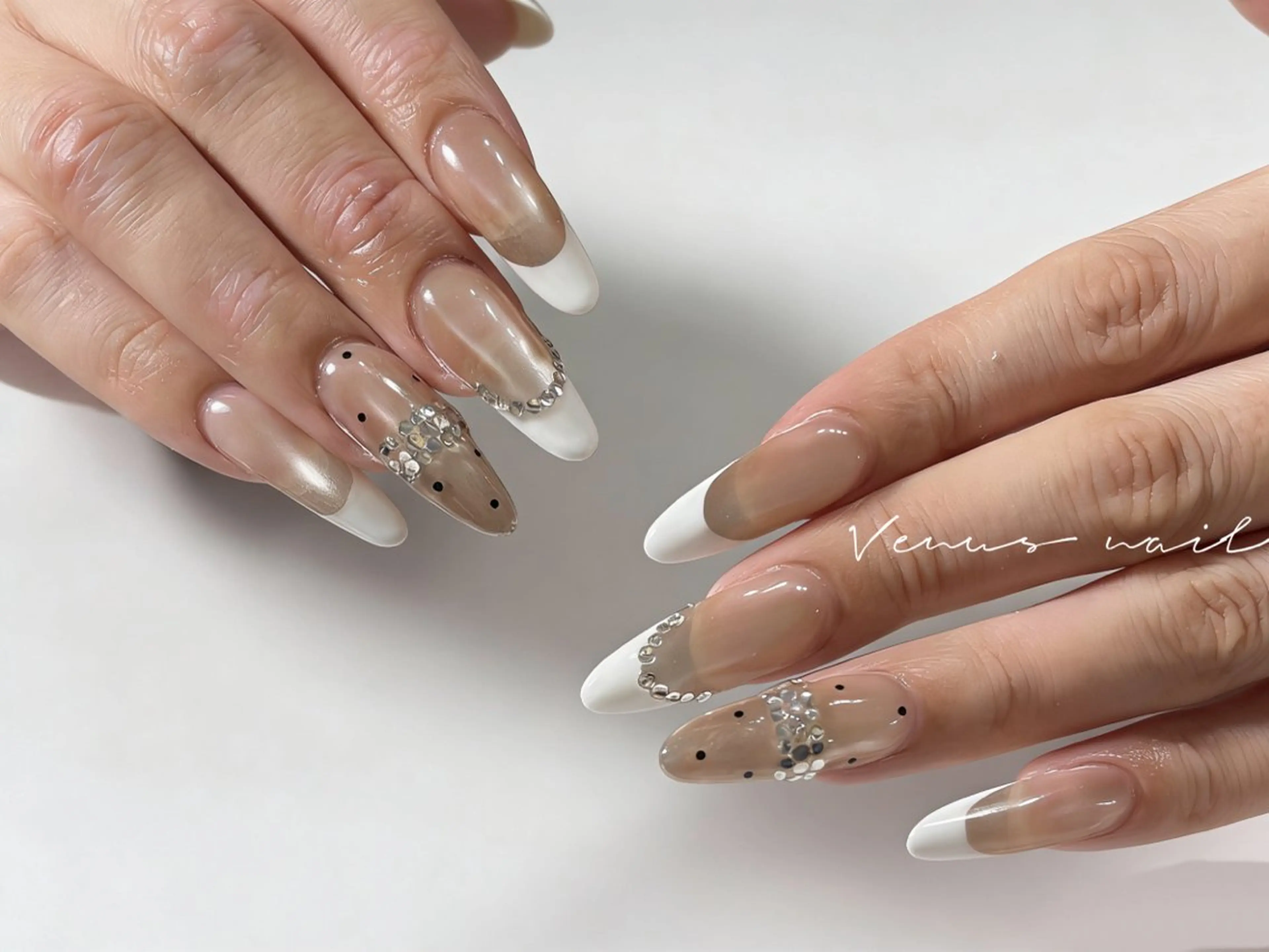 ネイル ハンドネイル Venus nail チップ長さだし専門店のネイルデザイン