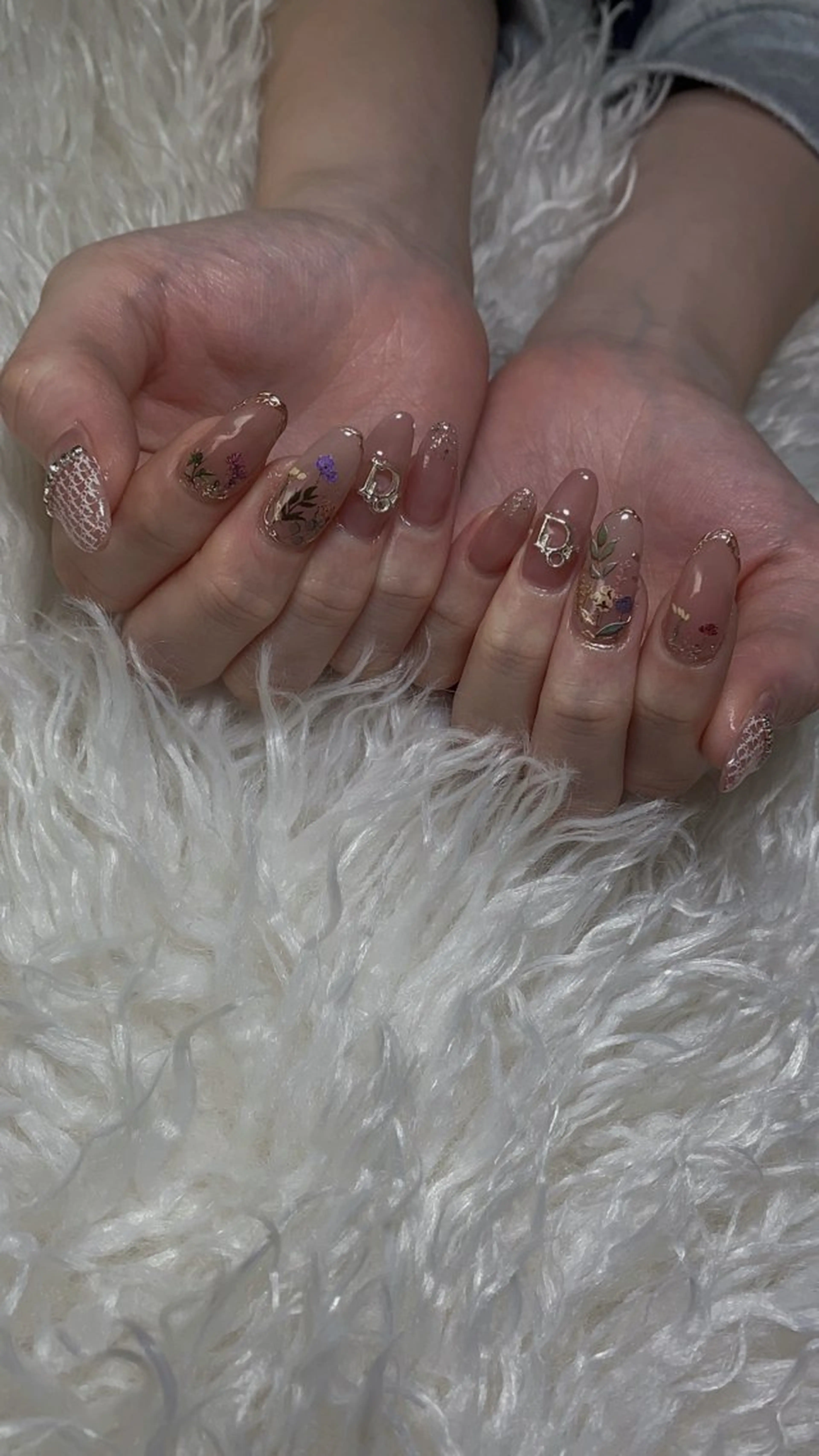 ネイル ハンドネイル n o q r m. n a c h iのネイルデザイン