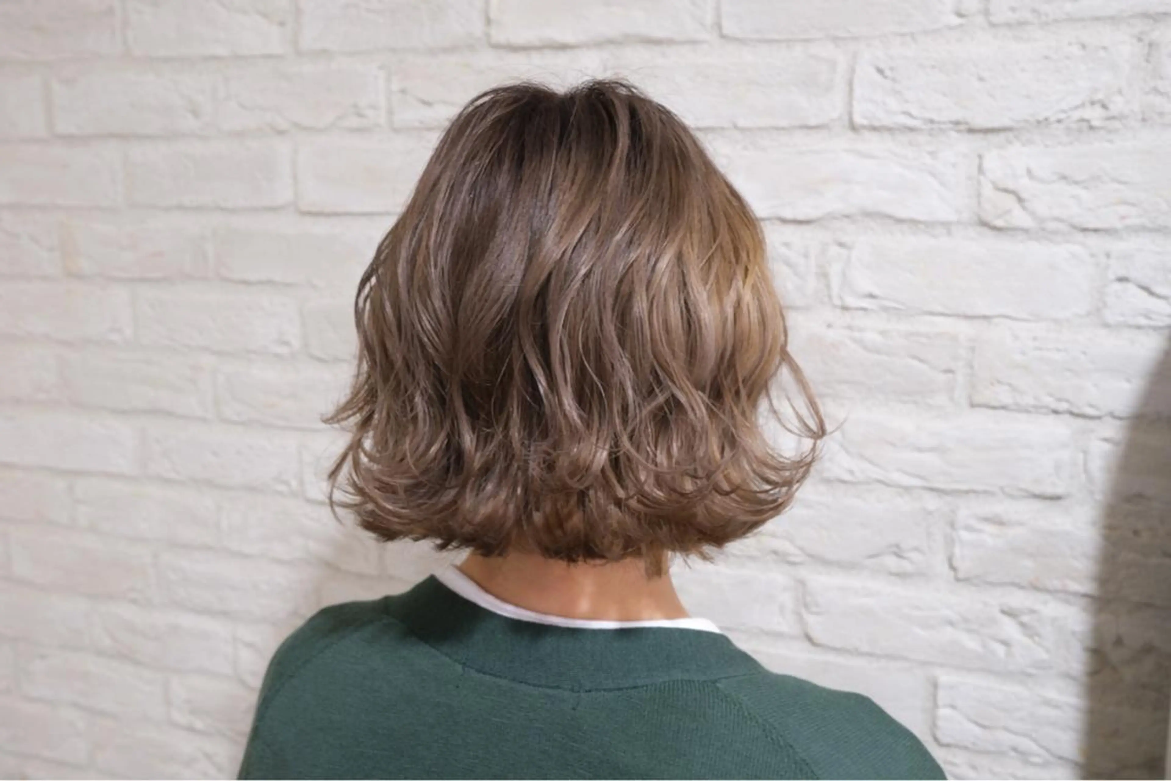 ショート カラー アッシュ ベージュカラー Eimi エイミのヘアスタイル