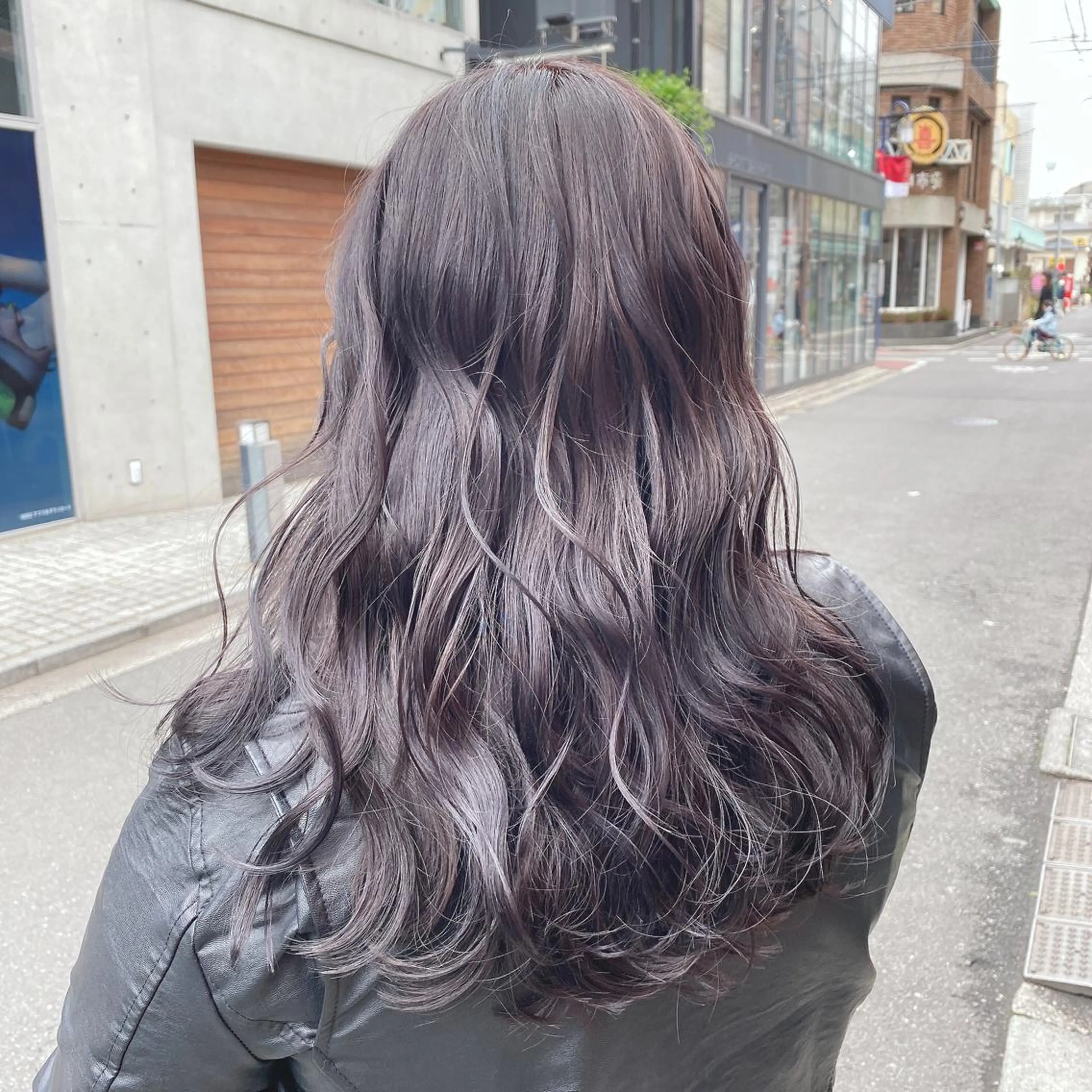 セミロング カラー かりん 🤍のヘアスタイル