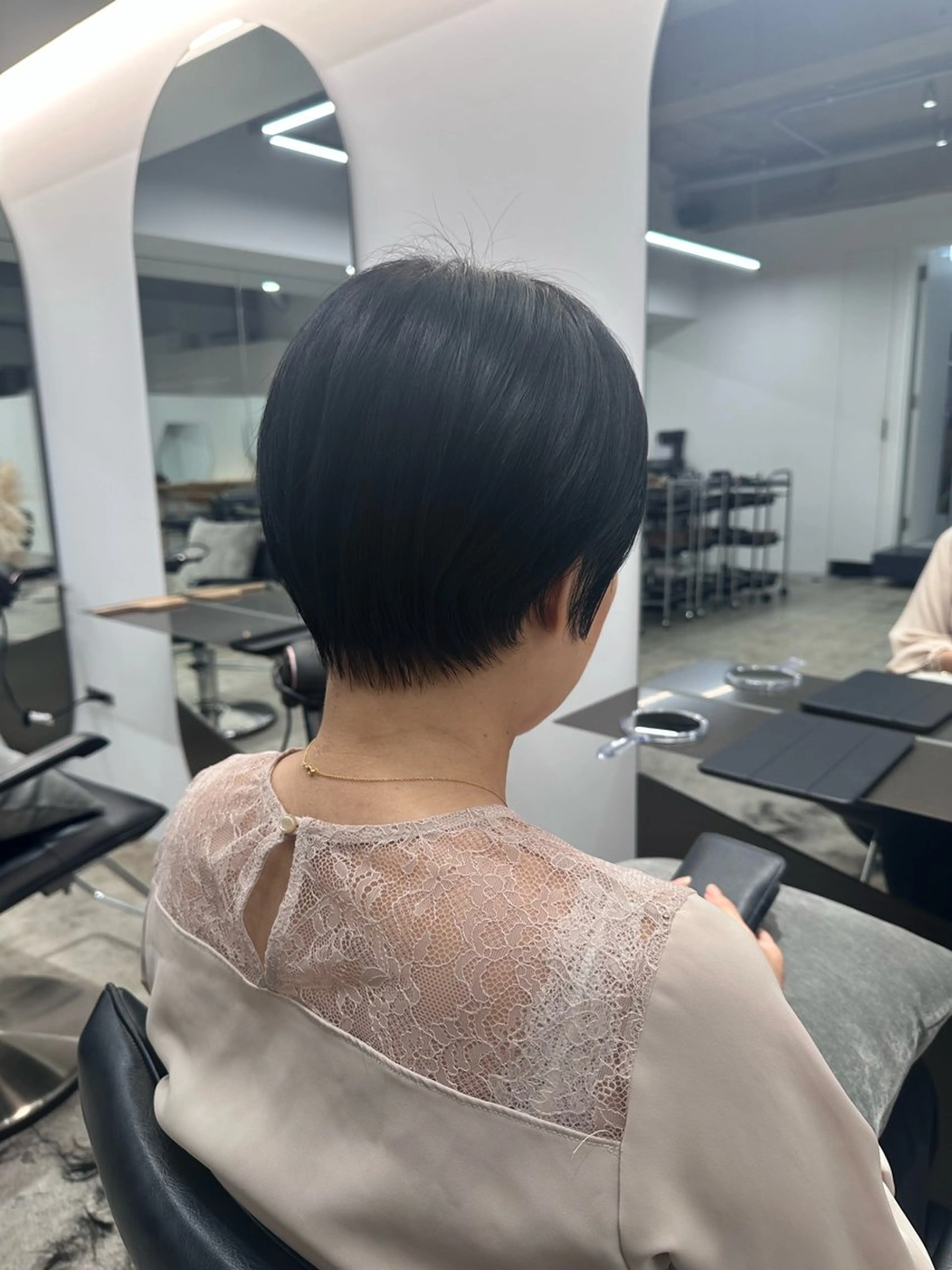 ショート mio/【日本橋】 パーマモデルのヘアスタイル