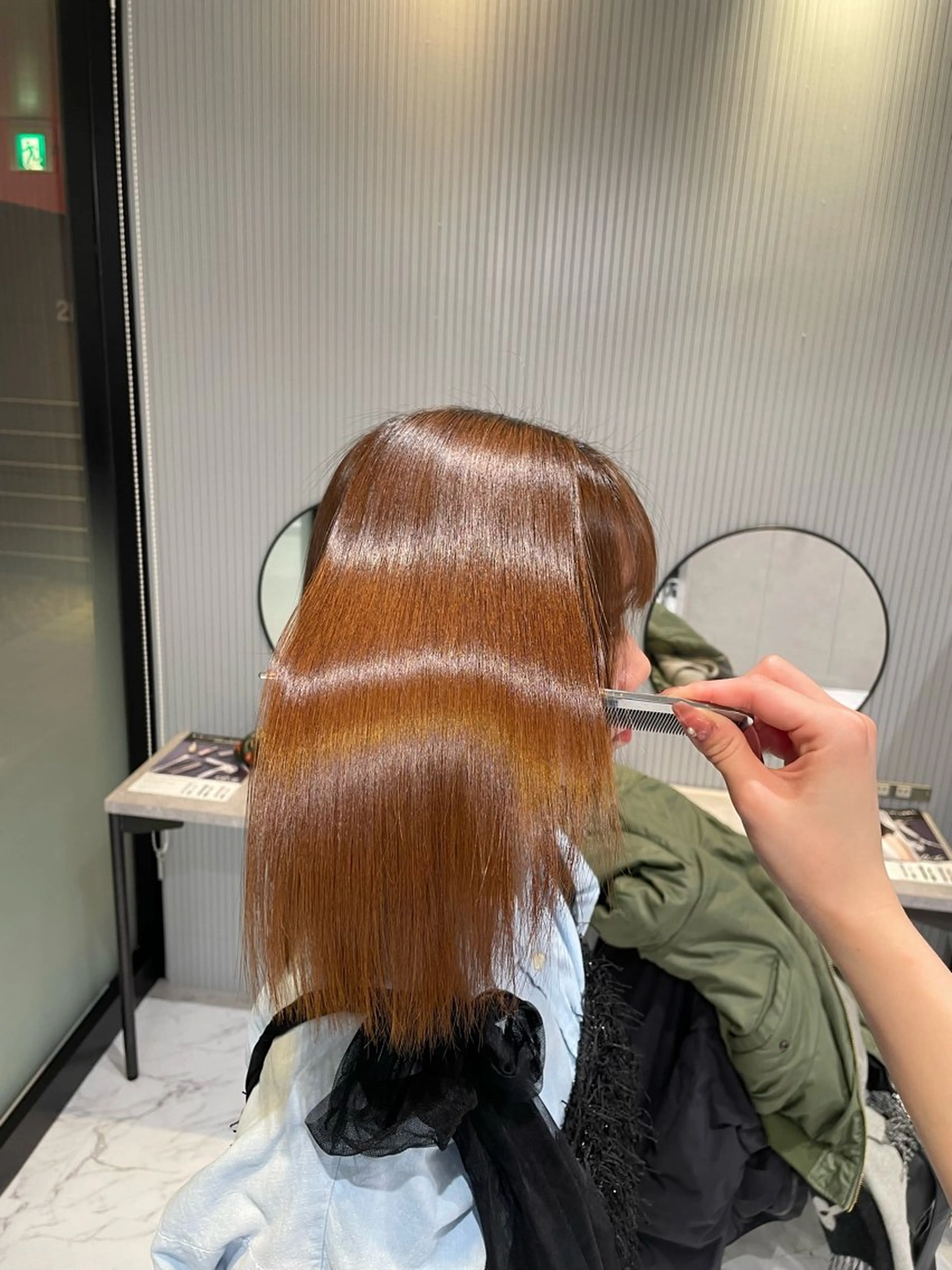 ミディアム RAF Sakuraのヘアスタイル