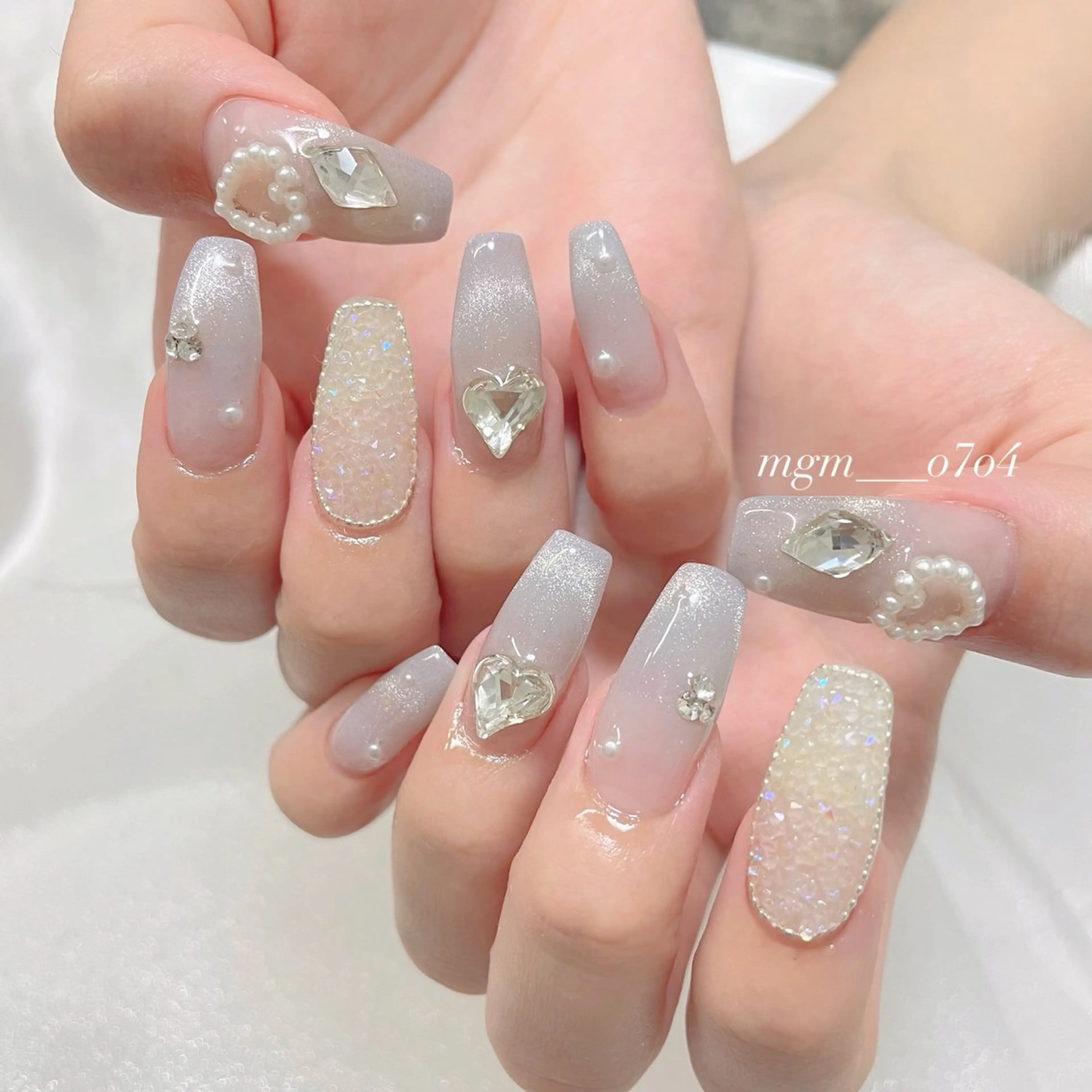 ネイル MoON...❤︎ MeGuのネイルデザイン