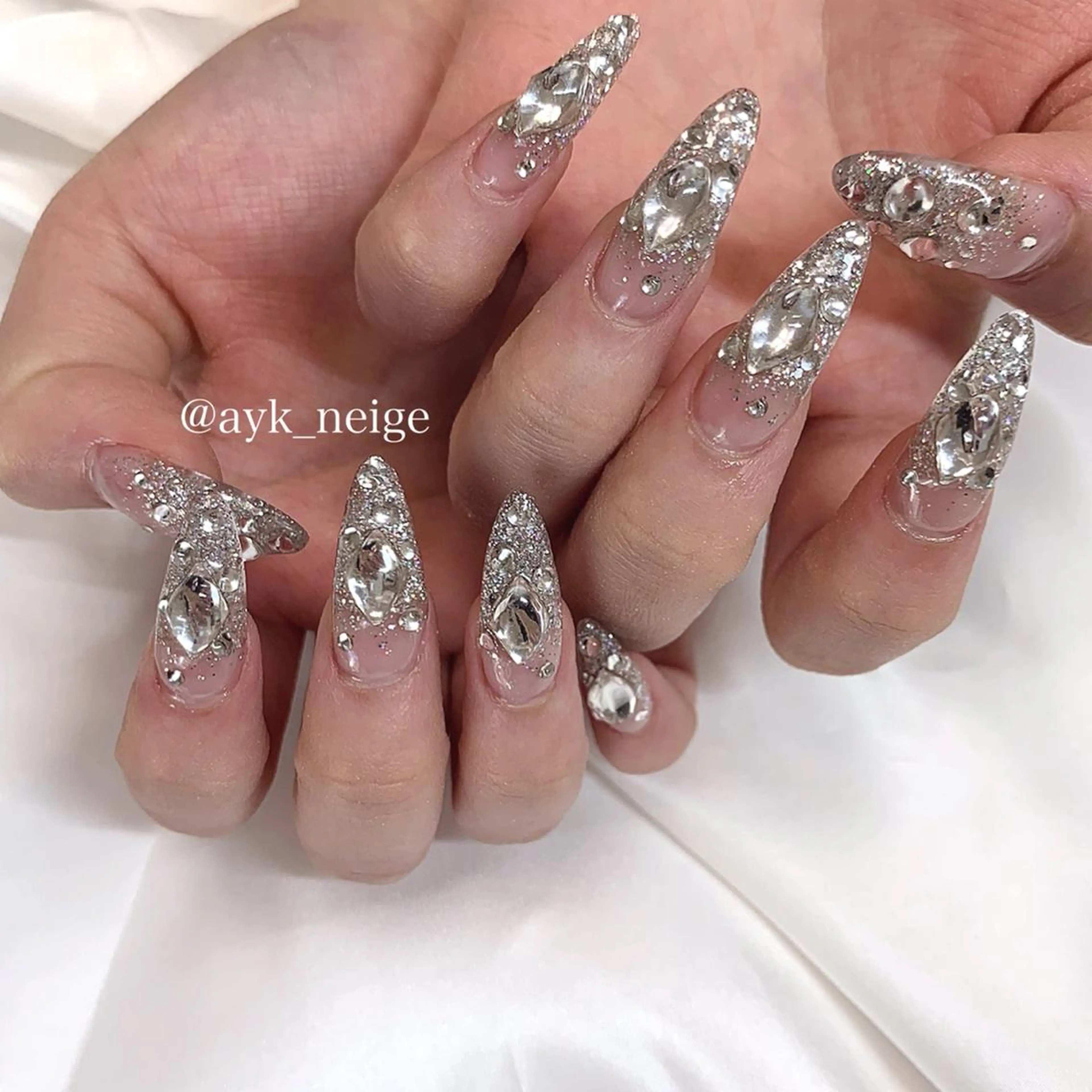 ネイル ハート 韓国ネイル ミラーネイル 冬ネイル n'eige nail所属・大谷 綾香のネイルデザイン