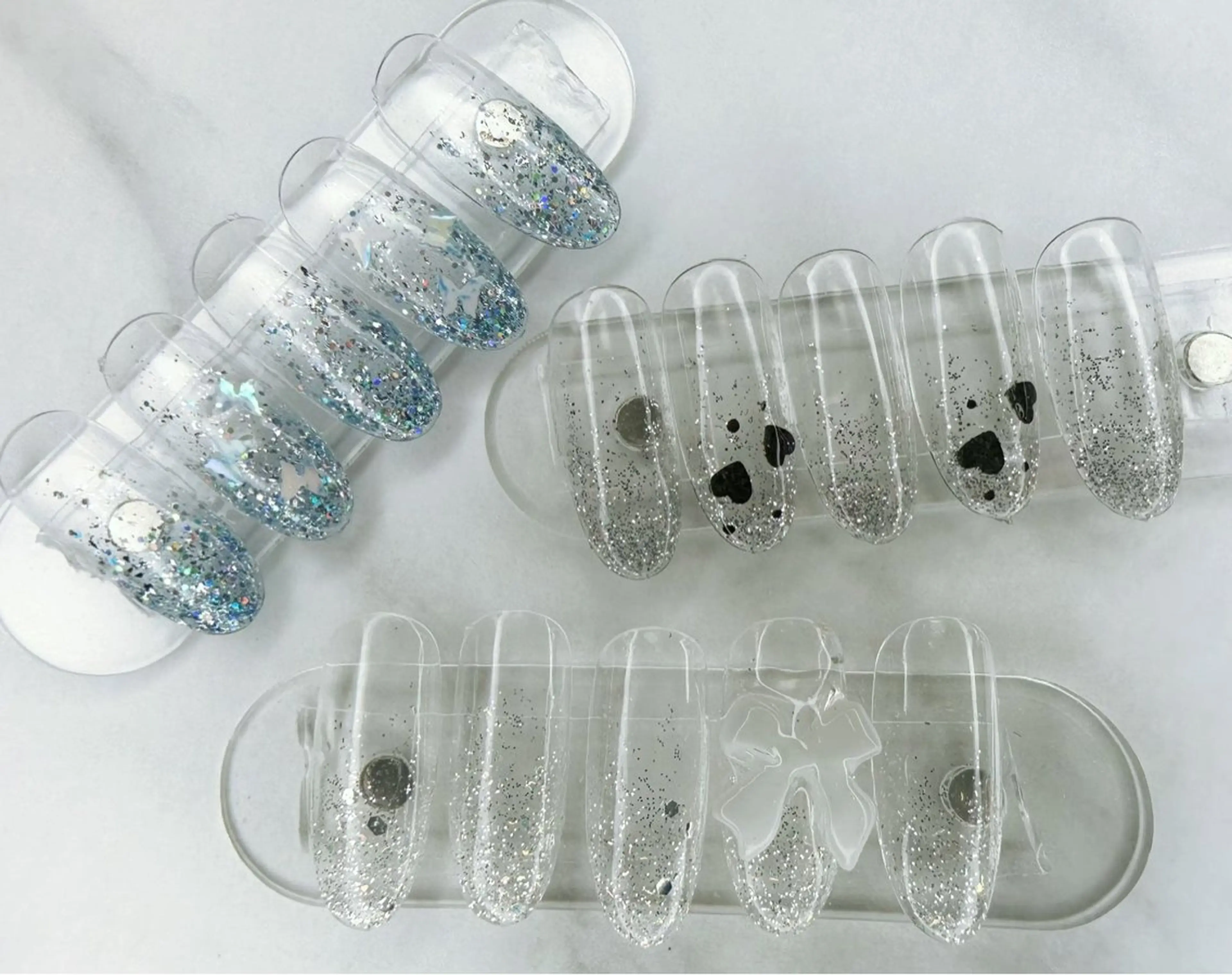 全員ジェル平日15:00まで限定デザイン★500色のラメカラーあり、カラーチェンジok15:00以降6000円となりますの写真