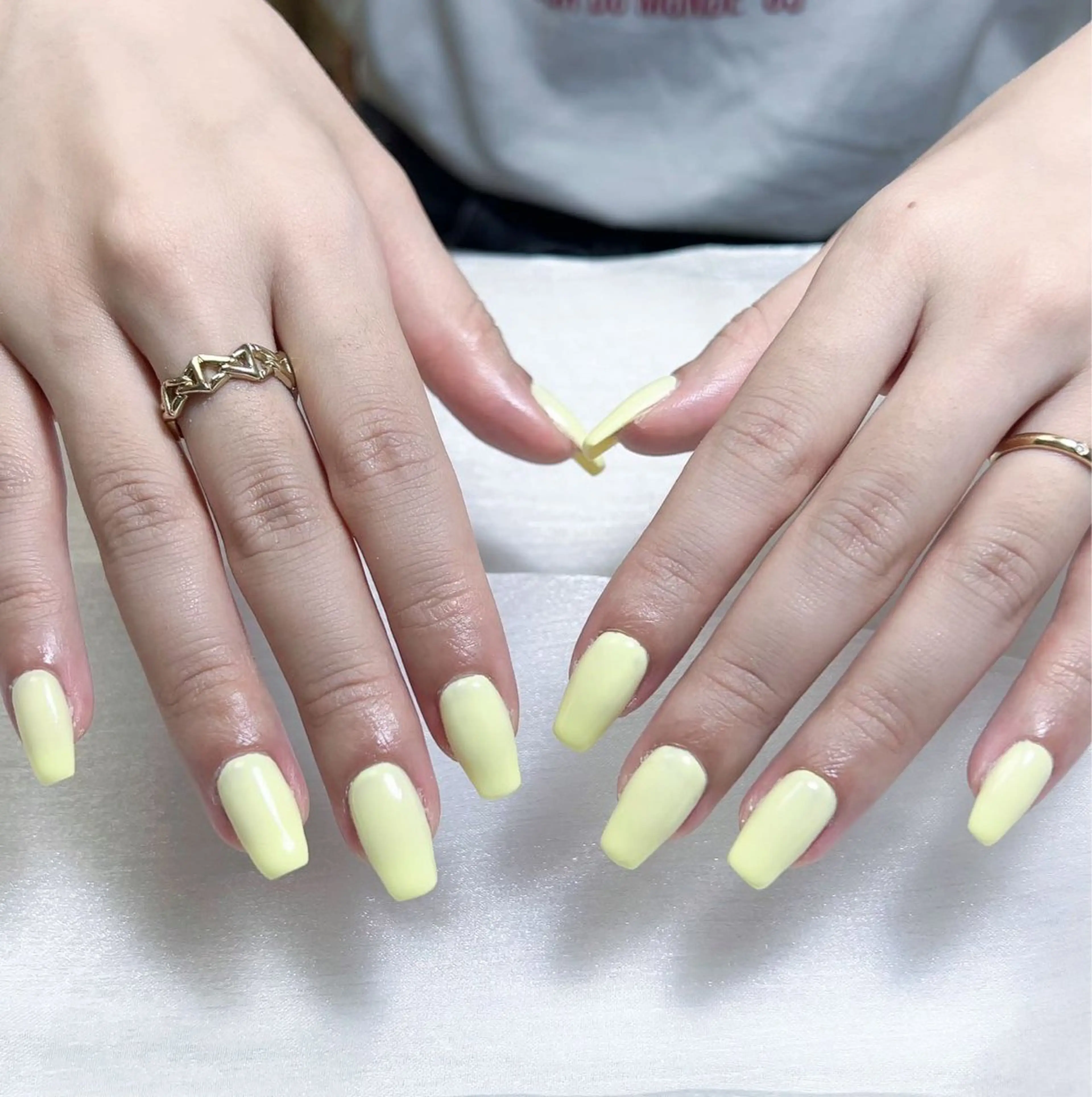 ネイル ワンカラーネイル ハンドネイル Nail salon 木にいるのネイルデザイン